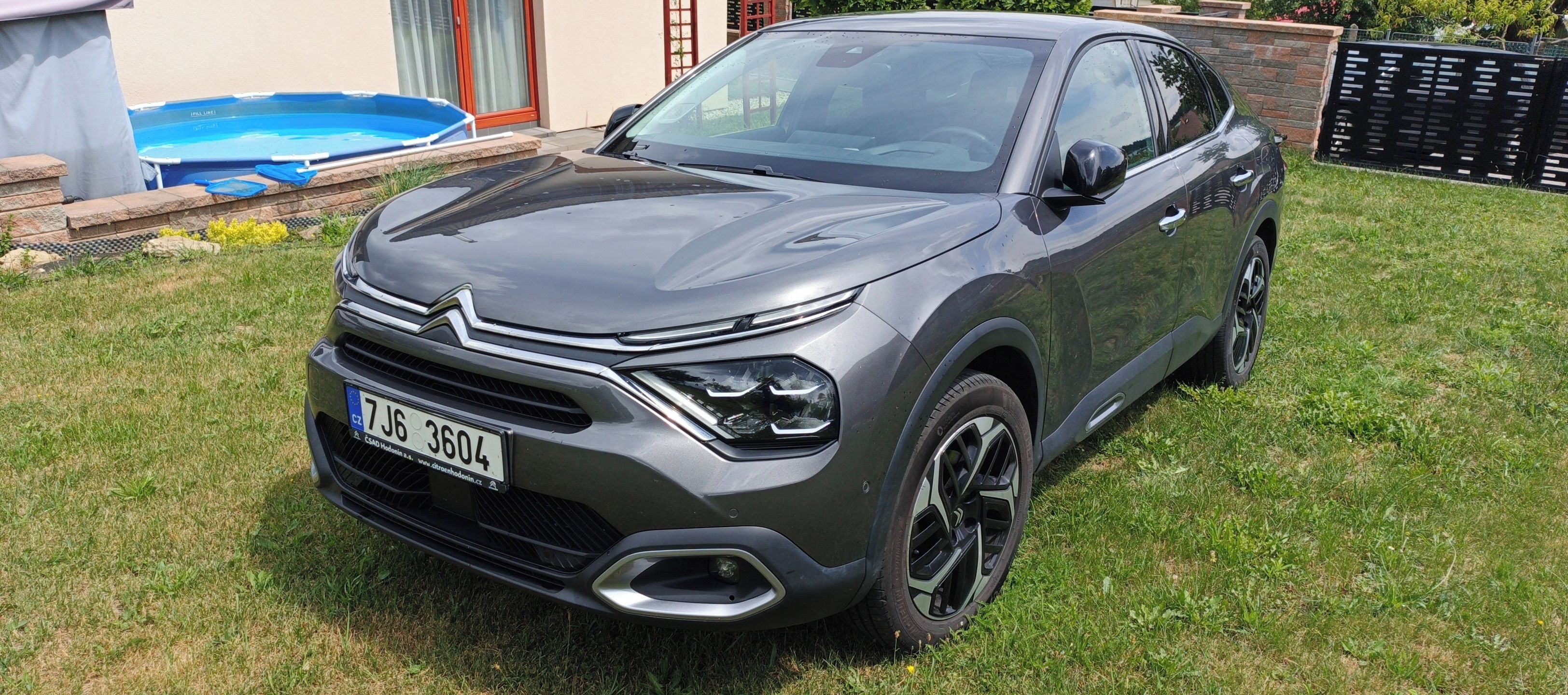 Citroën C4 X, 1.2 PureTech 130 výbava Shine