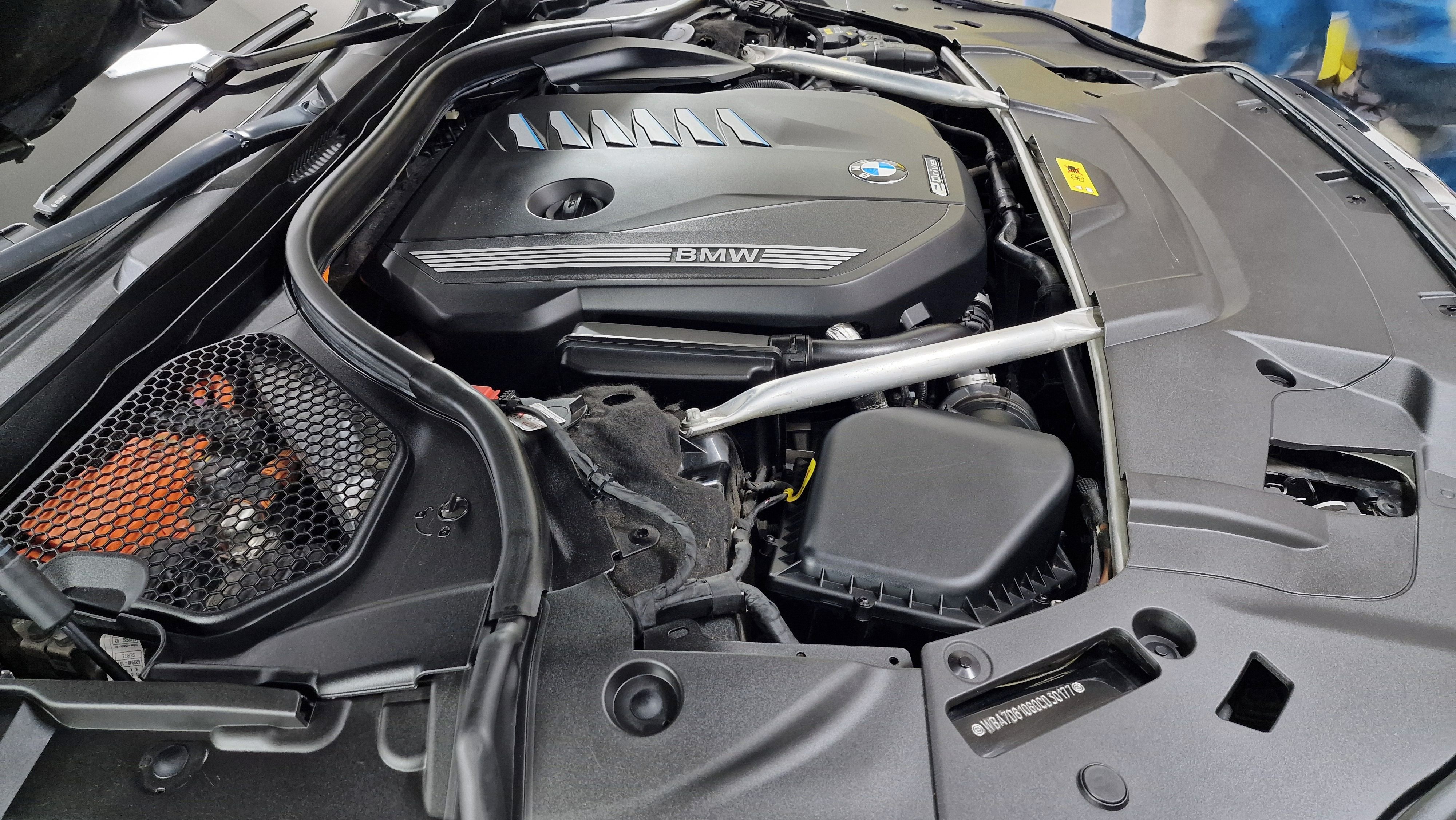 BMW Řada 7, 745e Vzduch, HUD, NightVision - fotka 4