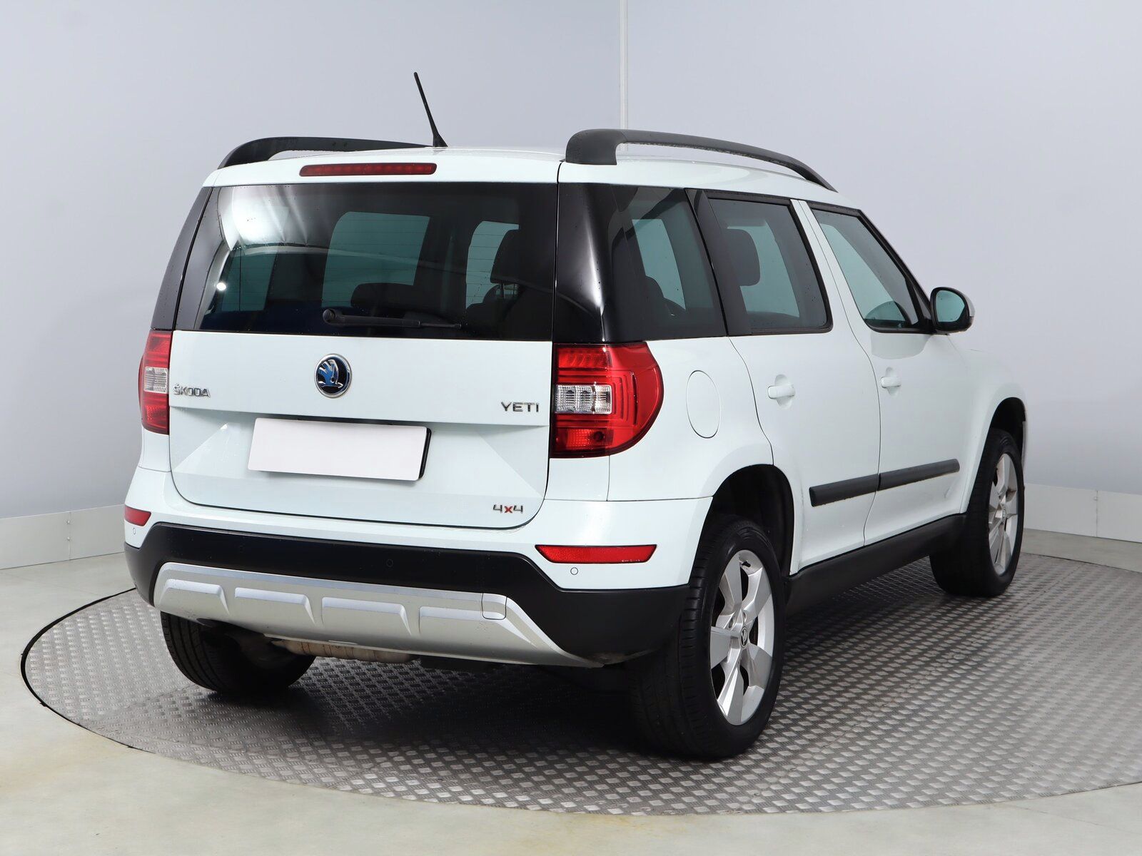 Škoda Yeti, 2.0 TDI, Outdoor, 4X4 - fotka 5