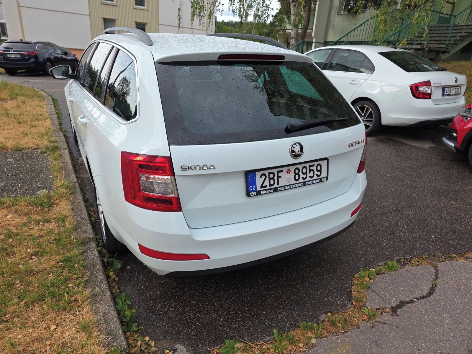 Škoda Octavia, OCTAVIA 3 combi, 1,2 TSI, 81KW - fotka 4