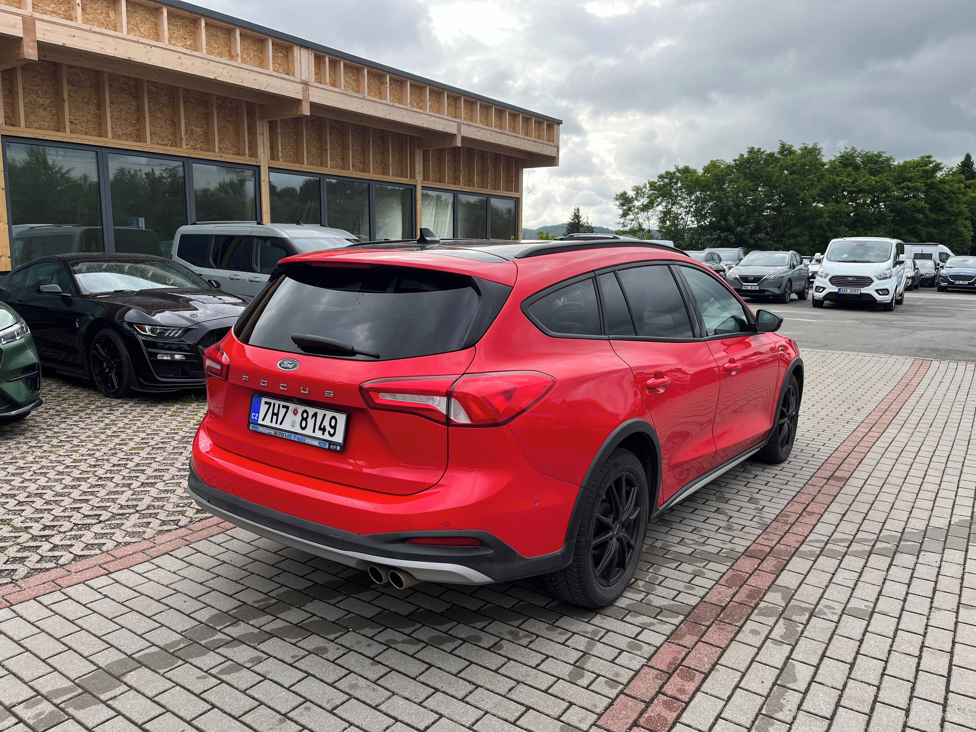 Ford Focus, 1.5 EcoBoost 110 kW Active - fotka 5