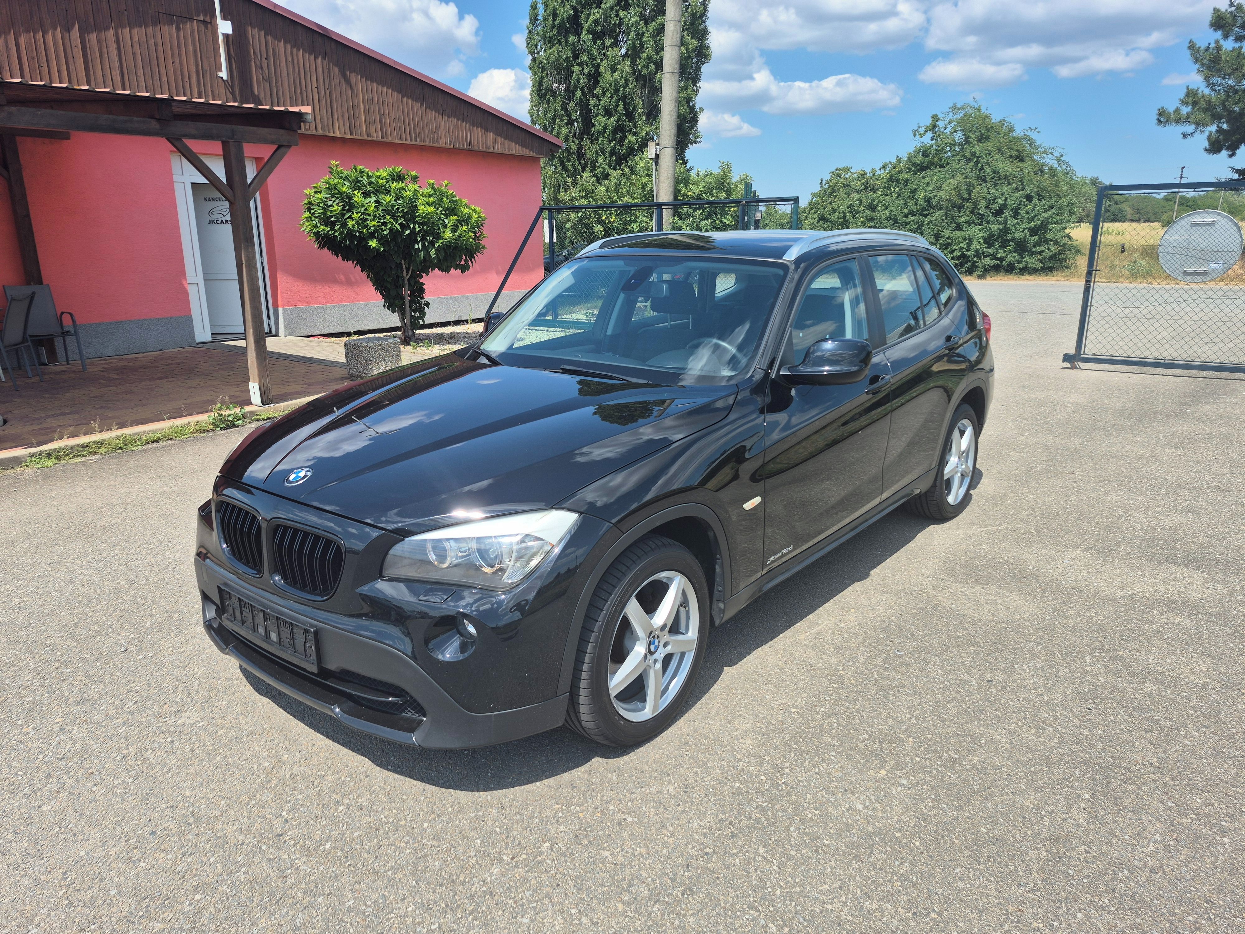 BMW X1, 2,0D, 105kW, xDrive, automat