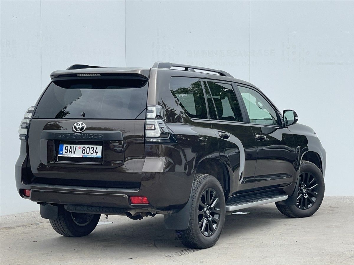 Toyota Land Cruiser, 2,8 D4-D AT6 Executive NAVI - fotka 3