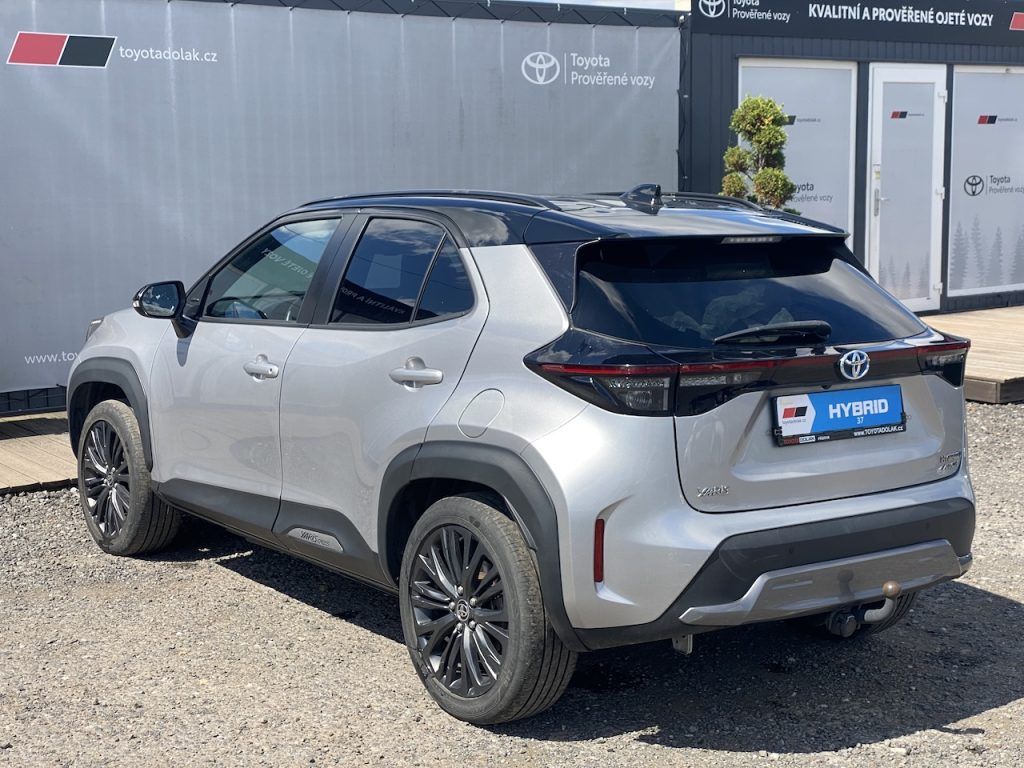 Toyota Yaris Cross, 1.5HEV, ČR-1m, Adventure, 4x4 - fotka 5