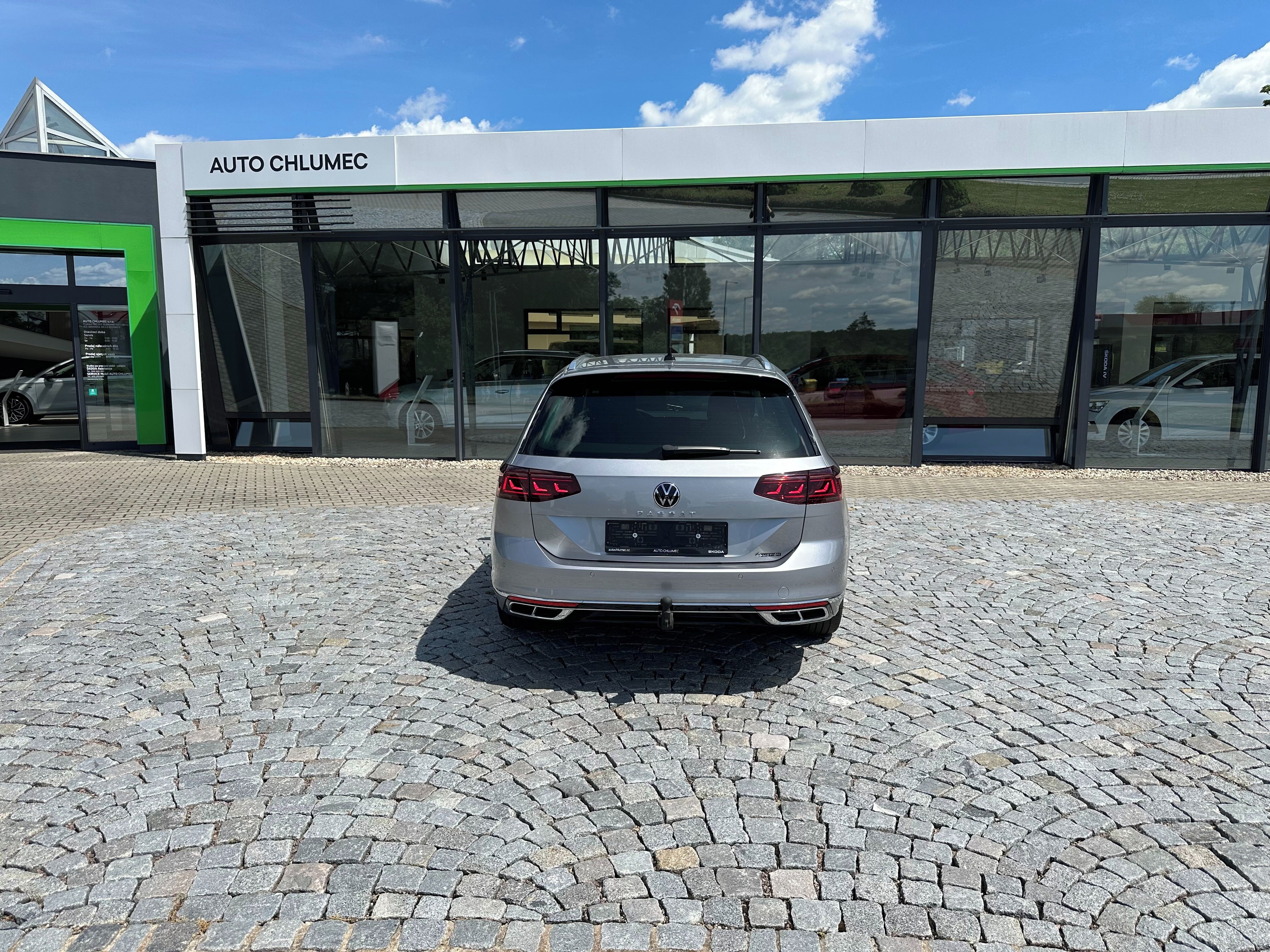 Volkswagen Passat, Variant 2.0 TDI DSG R-Line 4x4 - fotka 6