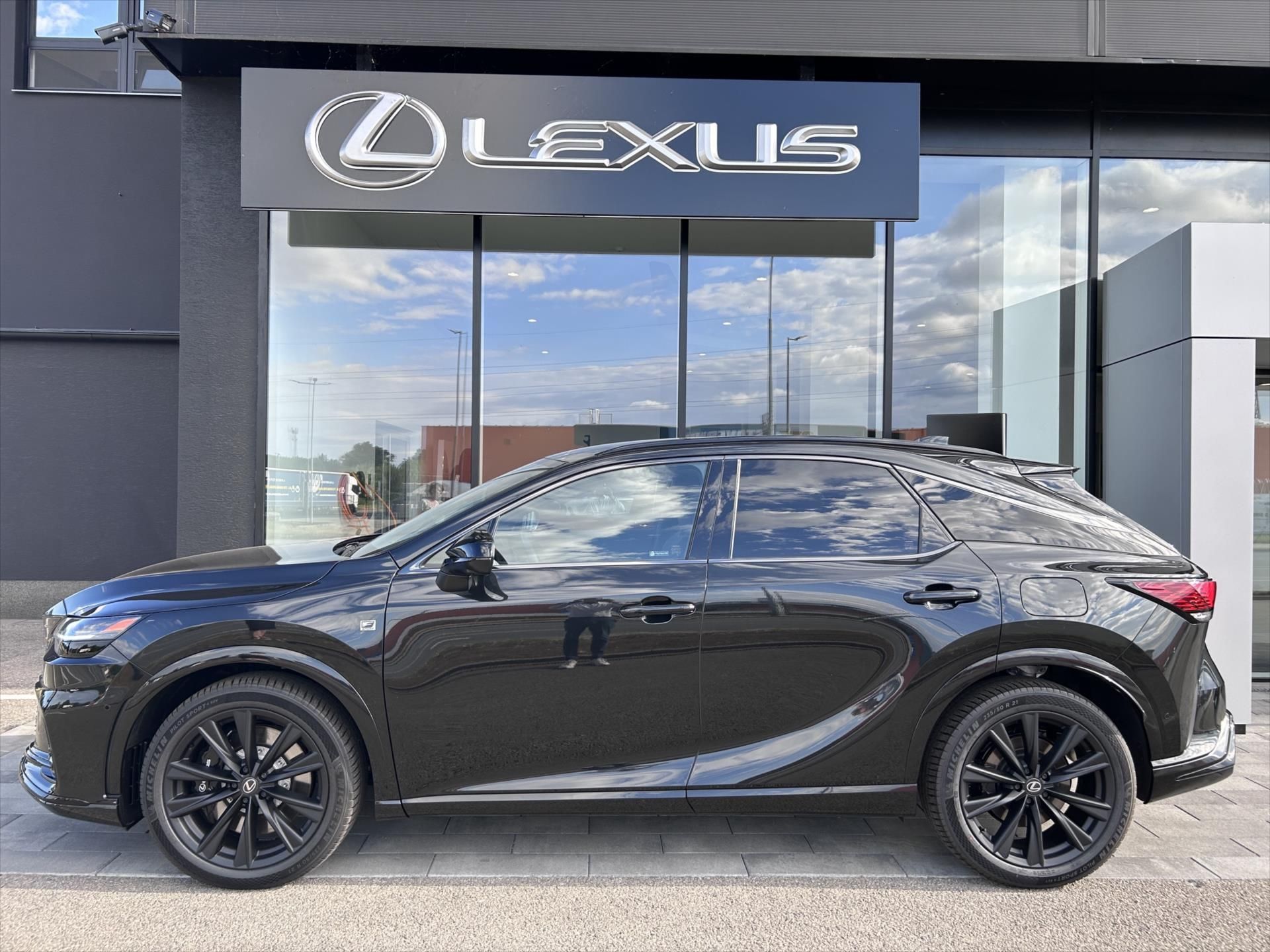 Lexus RX 500h, 2.4   F Sport - fotka 2