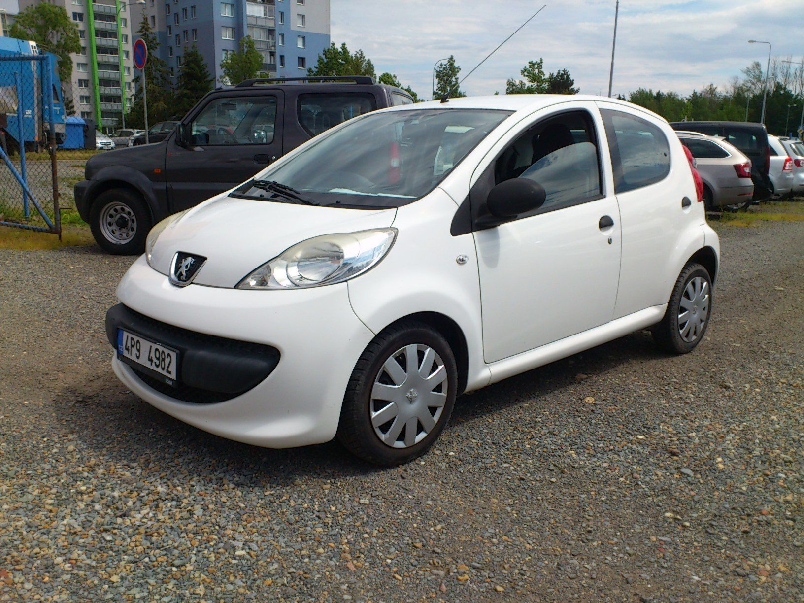 Peugeot 107, Junior 998 i - fotka 2