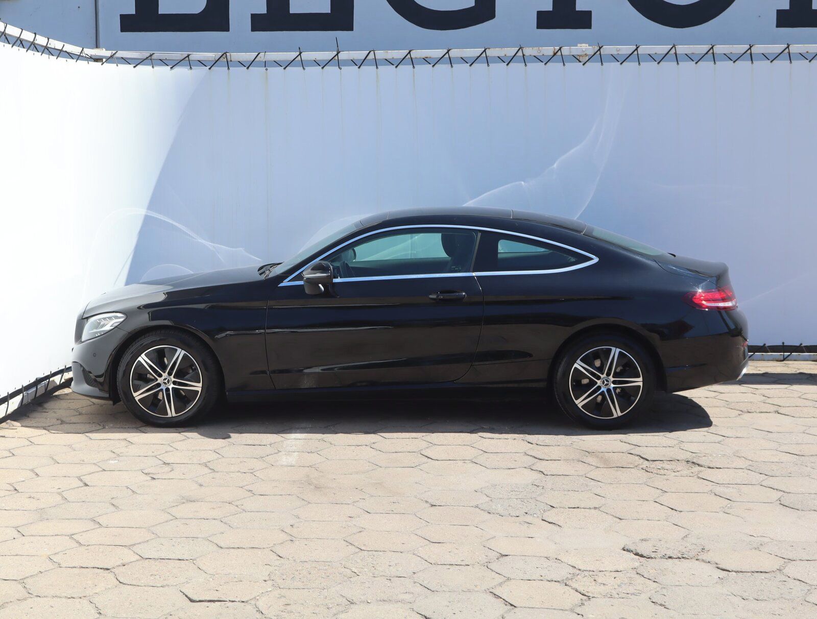 Mercedes-Benz Třídy C, 180, Kůže, Navi - fotka 3