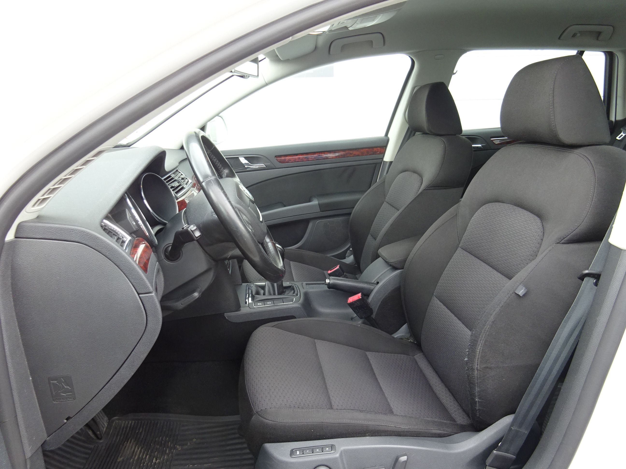 Škoda Superb, 2.0 TDi - fotka 5