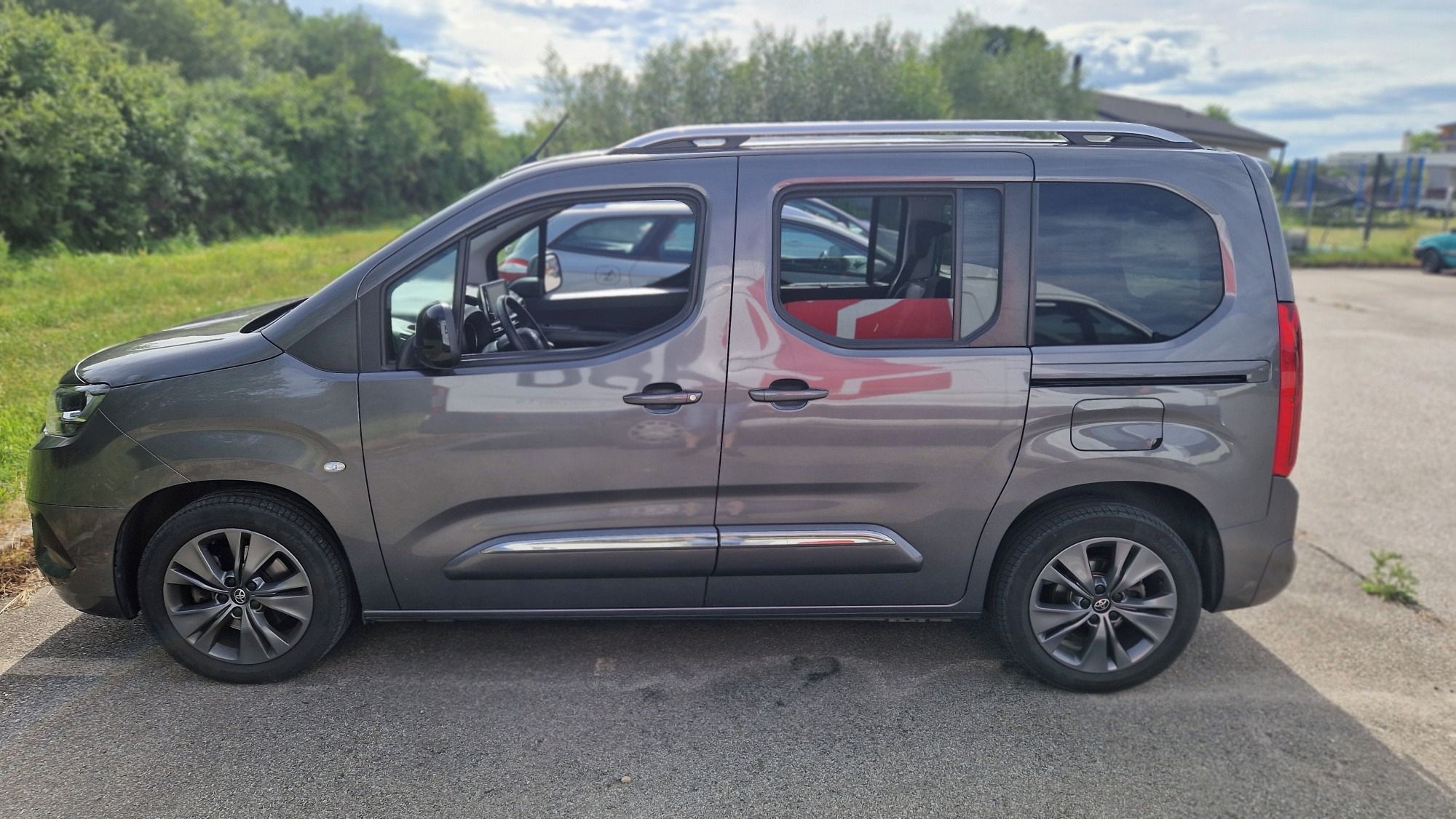 Toyota Proace City Verso, Toyota Proace City Verso, 1.5D - fotka 2