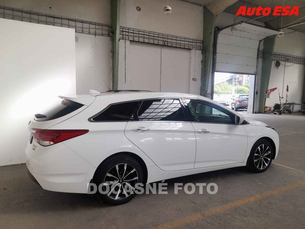 Hyundai i40, 1.7,ČR - fotka 2