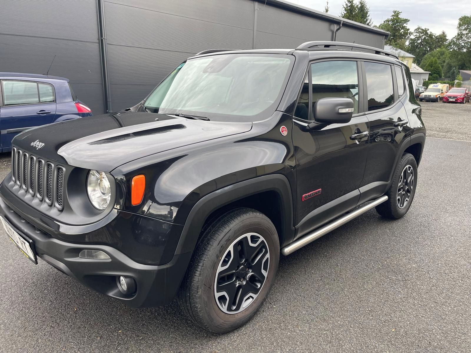 Jeep Renegade, 2.0 D, 125 kw, 4x4, TRAILHAWK - fotka 3