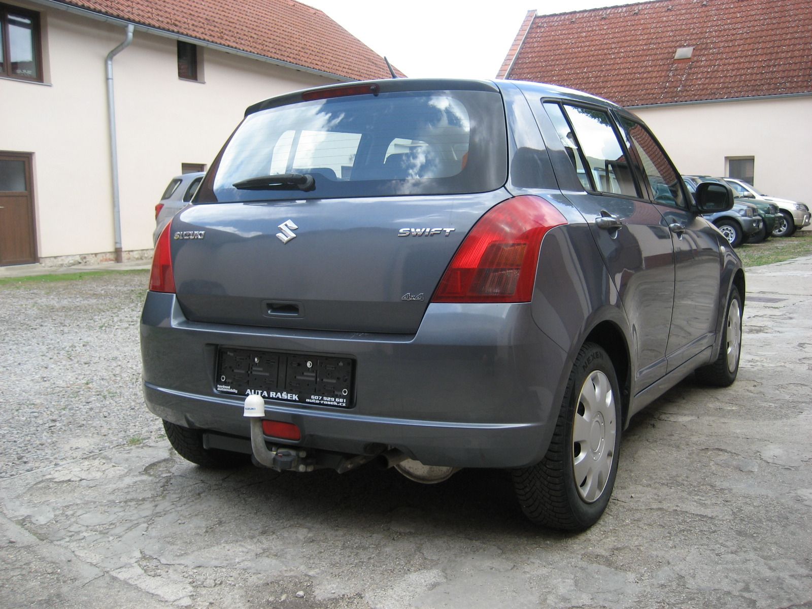 Suzuki Swift, 1.3, 4x4 - fotka 2