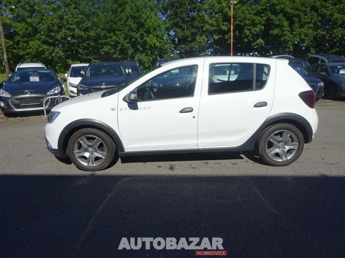 Dacia Sandero - fotka 4
