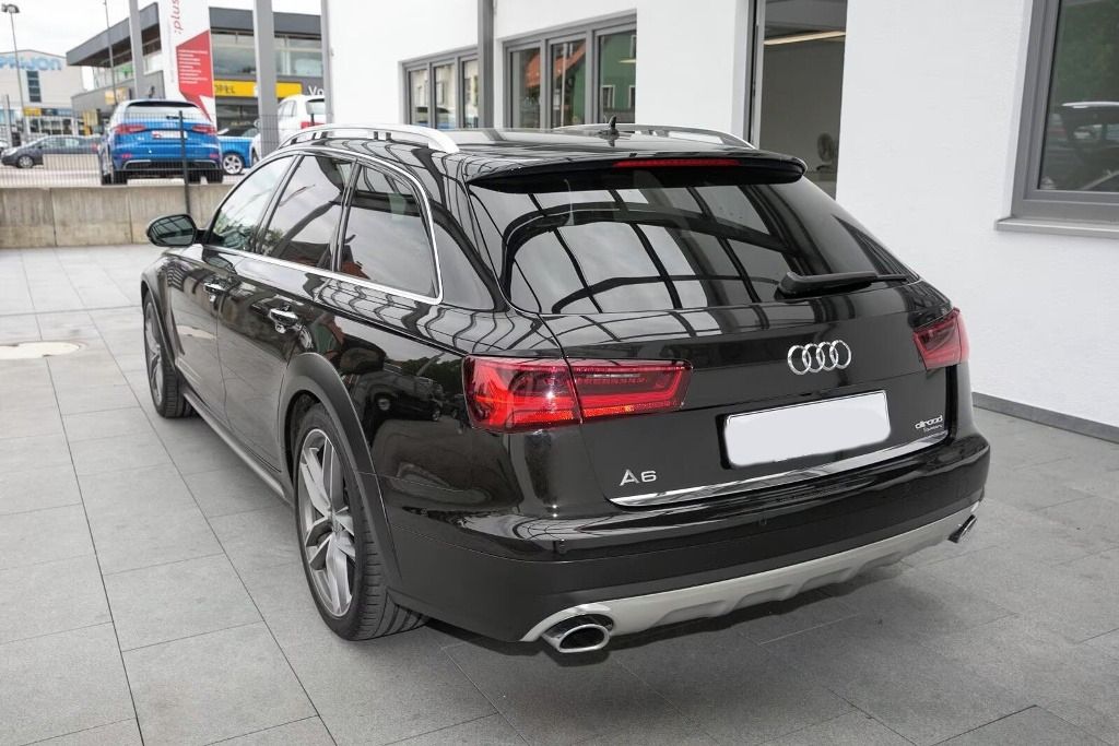 Audi A6 Avant, 2.0 TFSI s-tronic S-line*Navi* - fotka 2