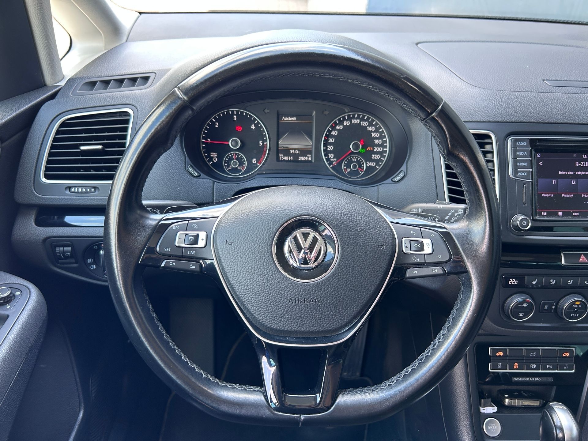 Volkswagen Sharan, Highline 2.0 TDI 6DSG - fotka 5
