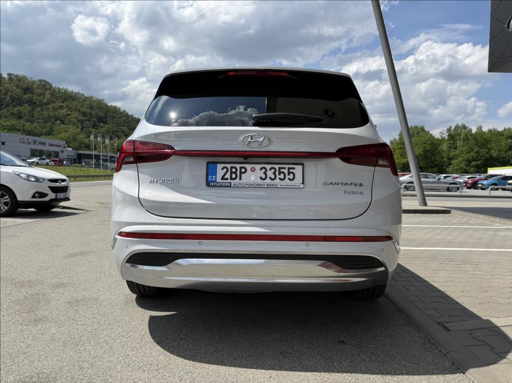 Hyundai Santa Fe, 1,6 T HEV 4x4 AT 7M  Luxury - fotka 6