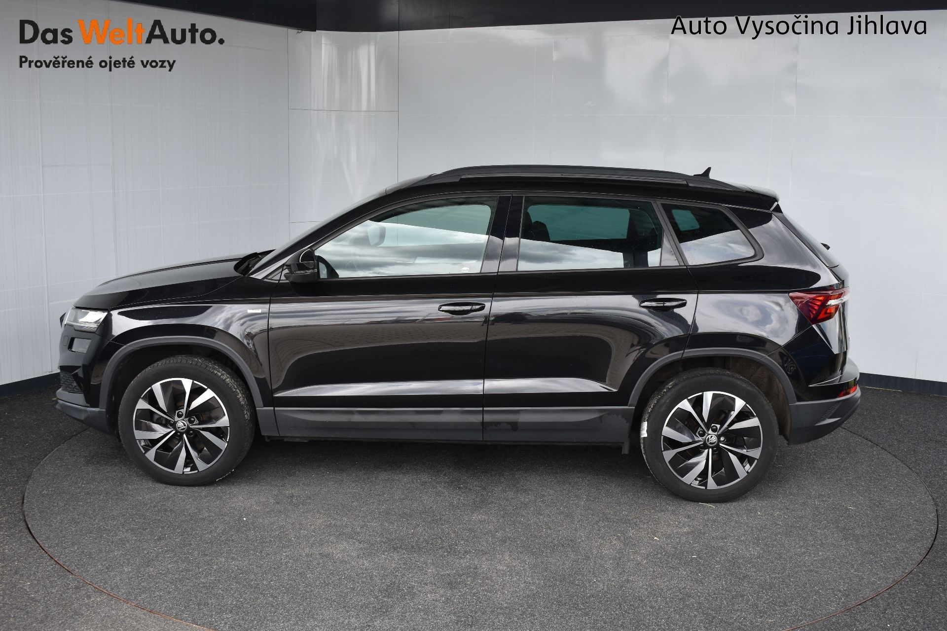Škoda Karoq, 1.5TSI 110kW Tour,DSG,Webasto - fotka 3