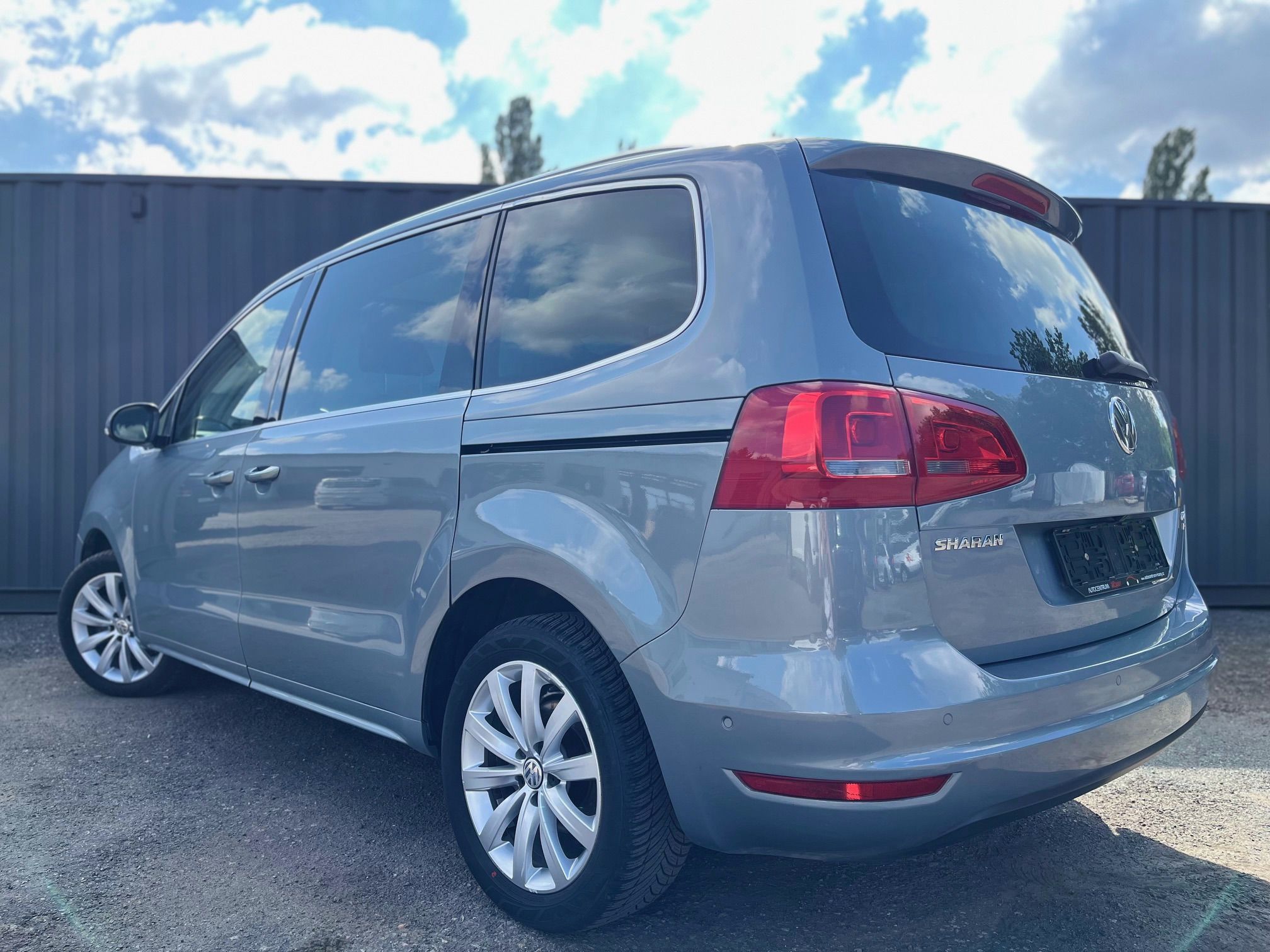 Volkswagen Sharan, 2,0 TDI 125 kW automat webasto - fotka 4