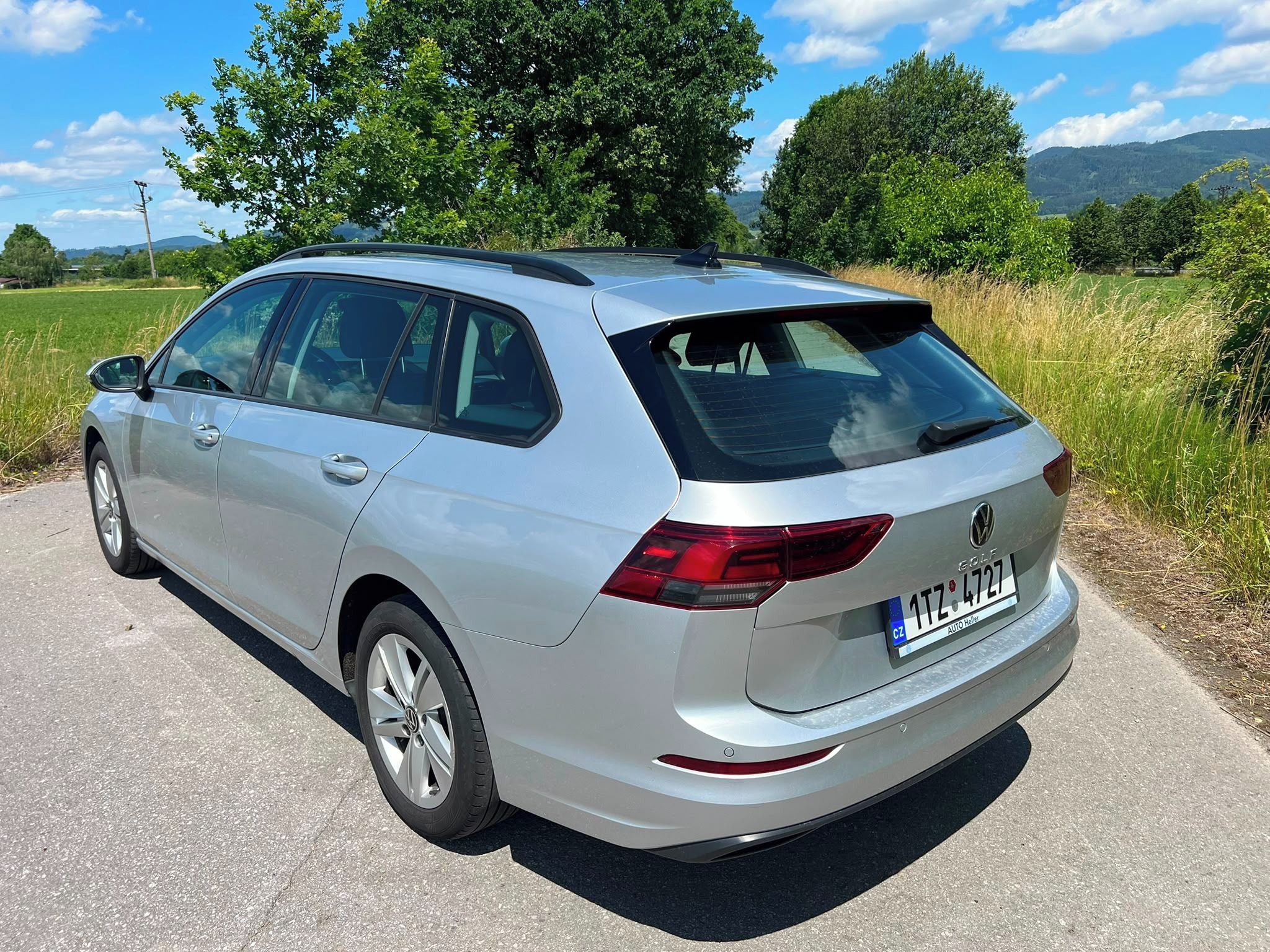 Volkswagen Golf, 2.0 TDI 85 kW, 6MT, 1.maj., ČR - fotka 4