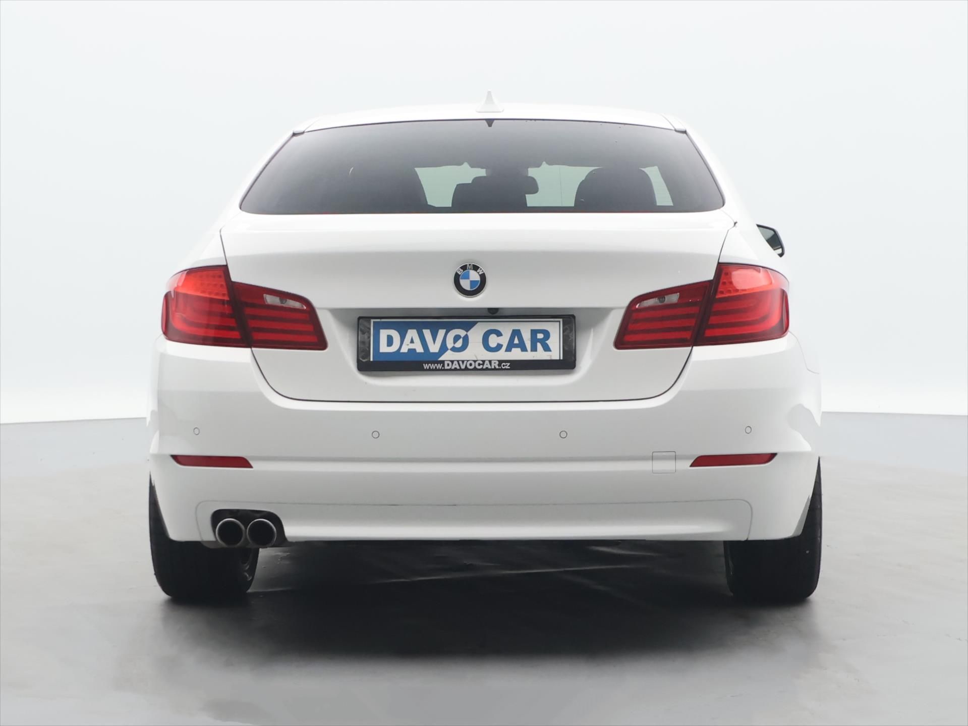 BMW Řada 5, 3,0 530d 190KW xDrive CZ - fotka 6