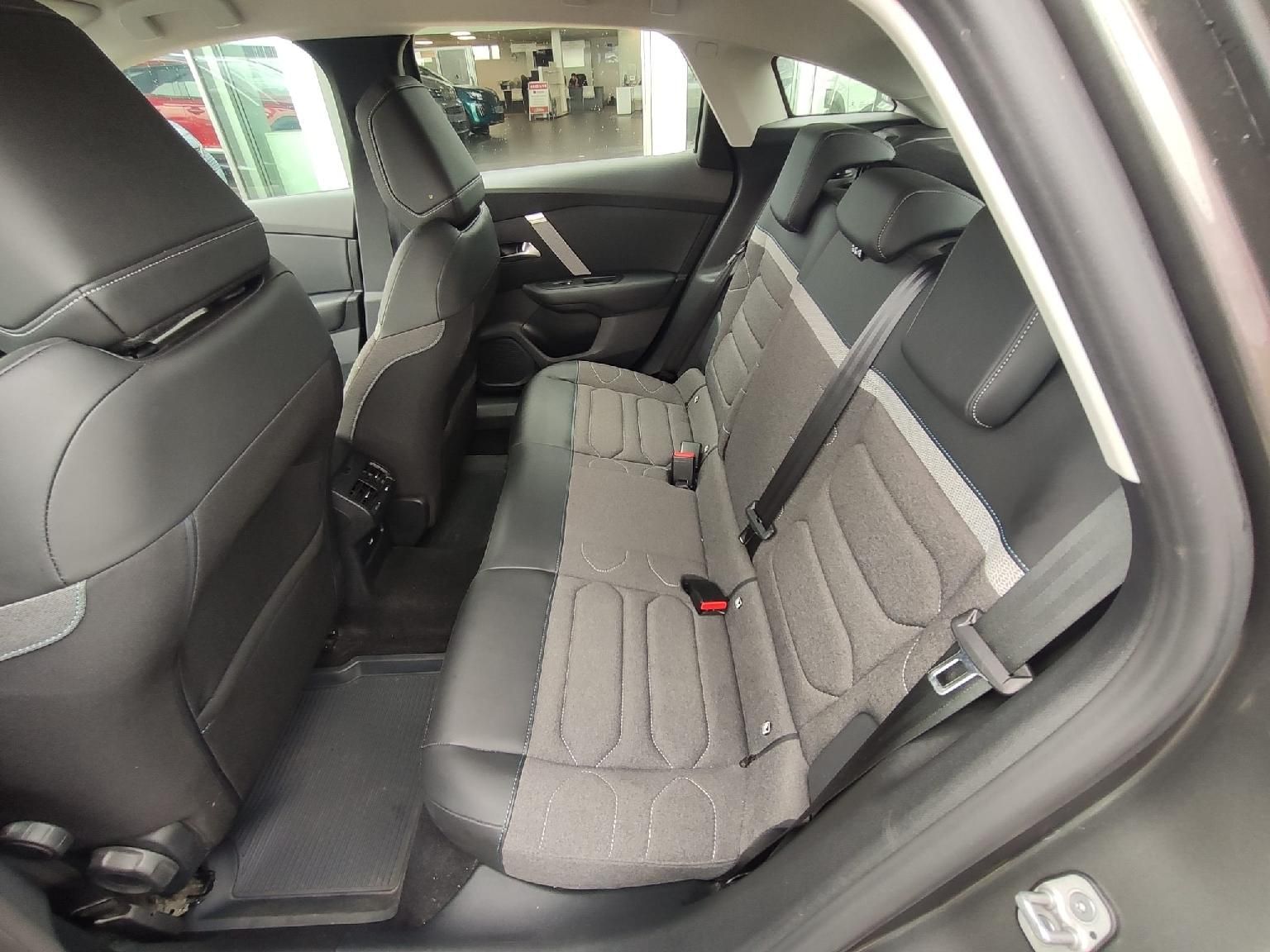 Citroën C4, C4 FEEL 1.2 130k MAN6 navigace - fotka 5