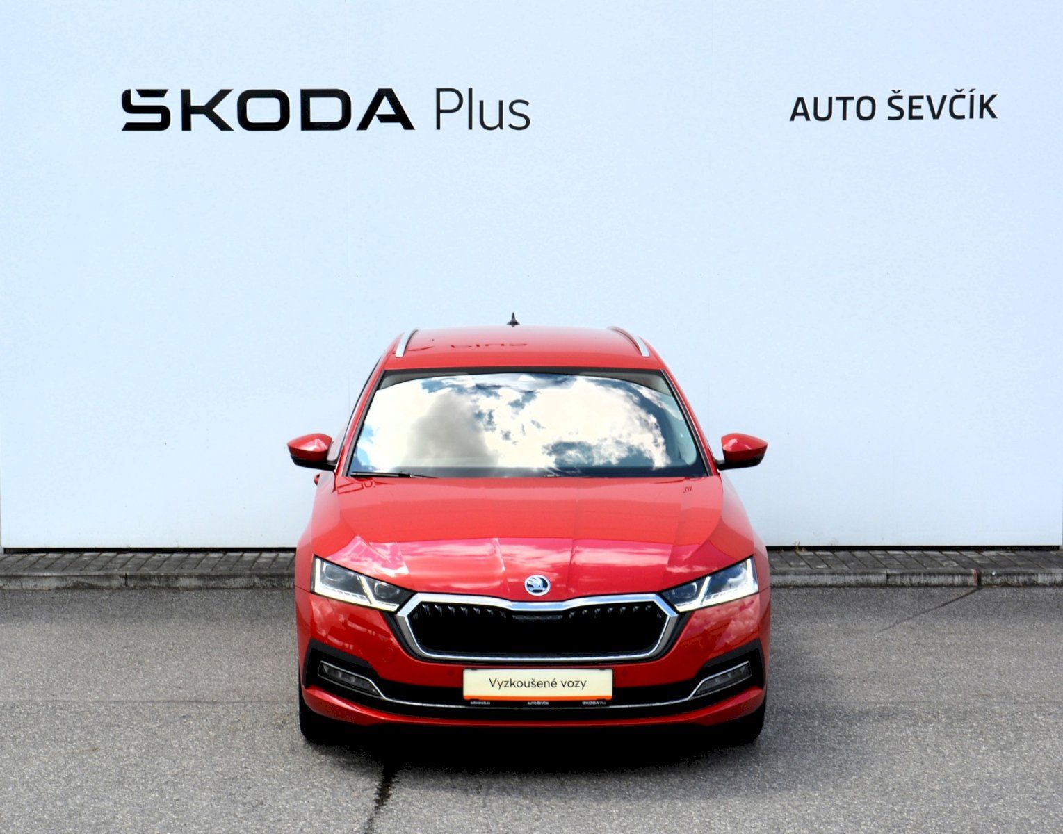Škoda Octavia, Combi 2.0 TDI 85 KW Style PLUS - fotka 4