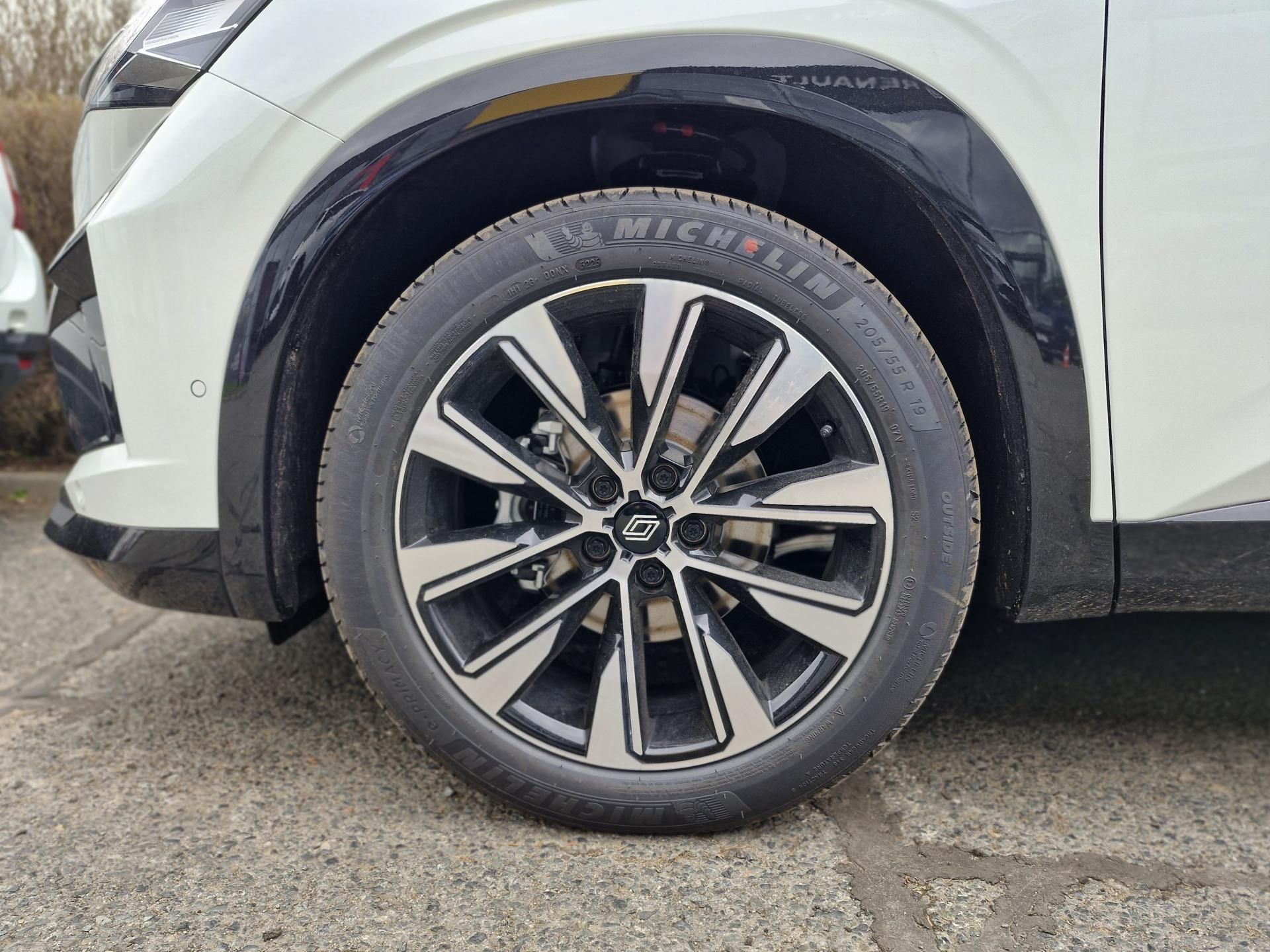 Renault Austral, techno E-Tech full hybrid 200 - fotka 4
