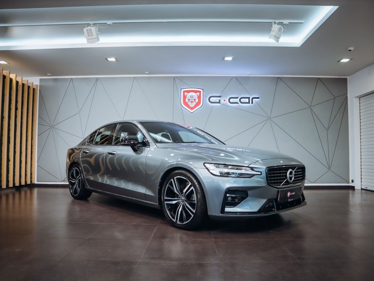 Volvo S60, B5 mHEV 2.0 aut. R-Design