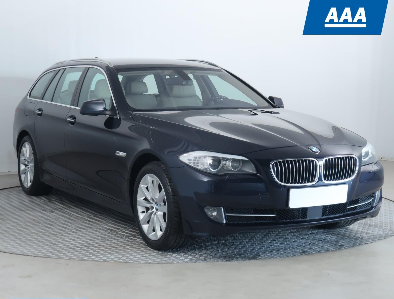 BMW Řada 5, 530d, Automat, Navi