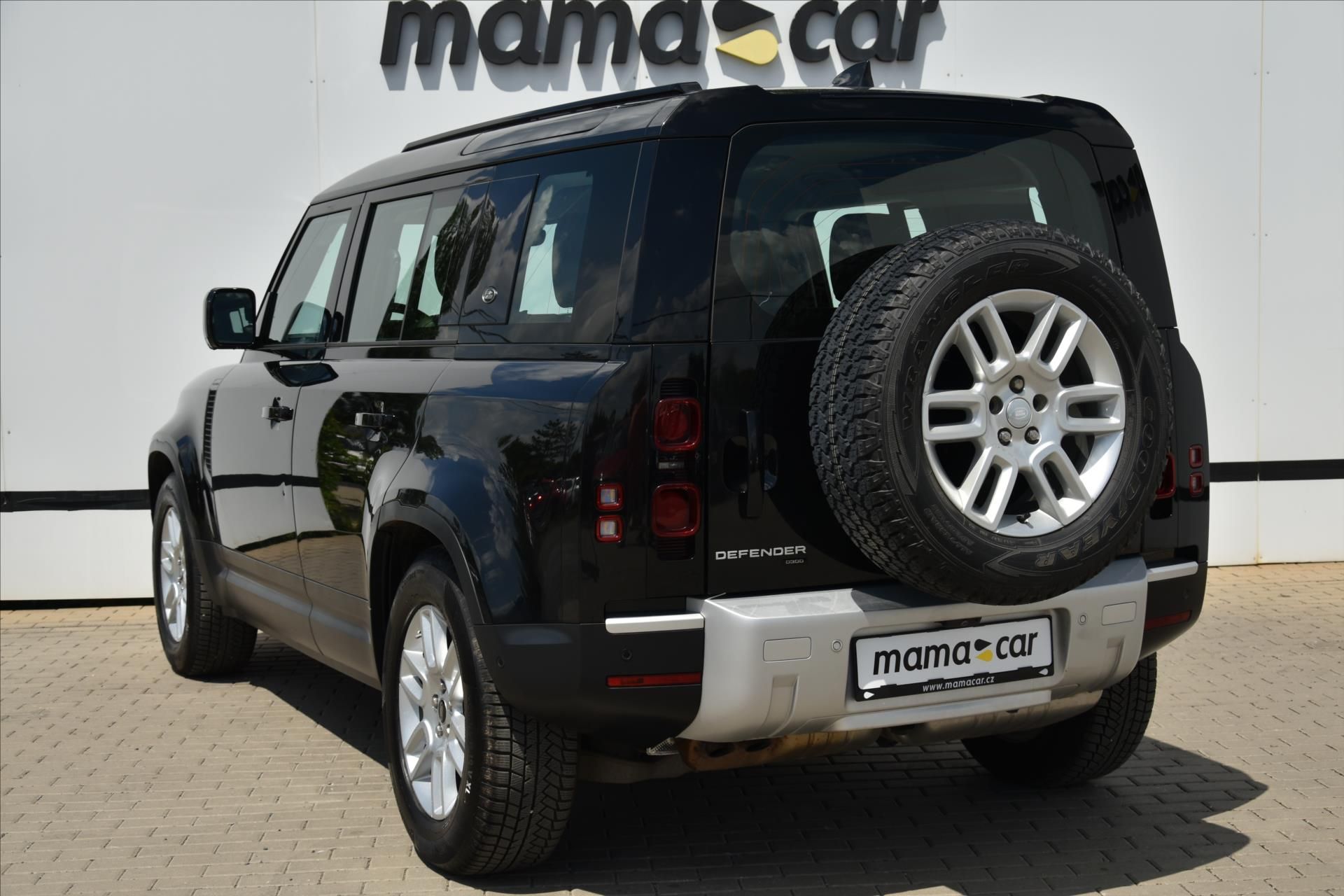 Land Rover Defender, P110 3.0D 221kW ČR DPH - fotka 5