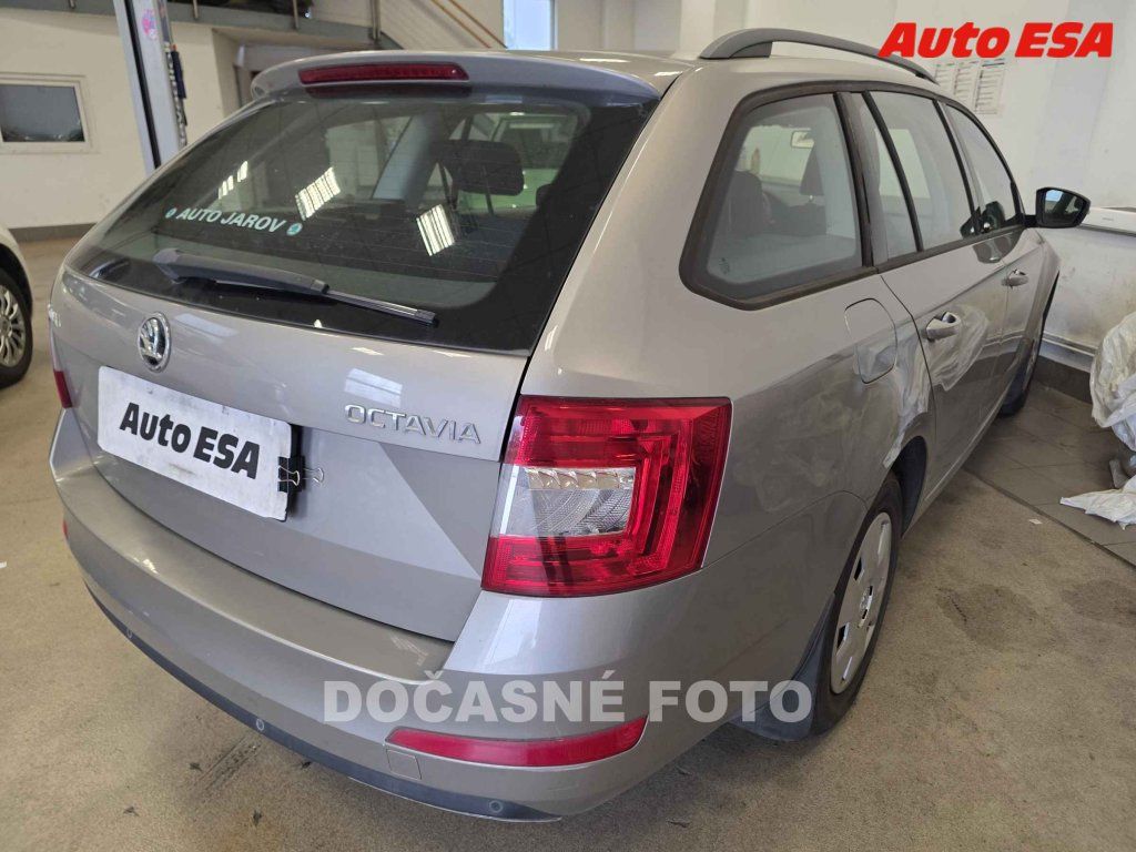 Škoda Octavia, 1.2 TSI,AT,AC - fotka 2
