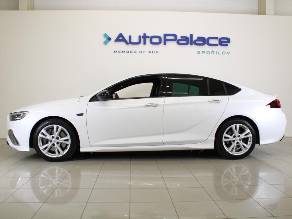 Opel Insignia, 2,0 GSI 191kW 4x4 Bose 2xKola - fotka 5