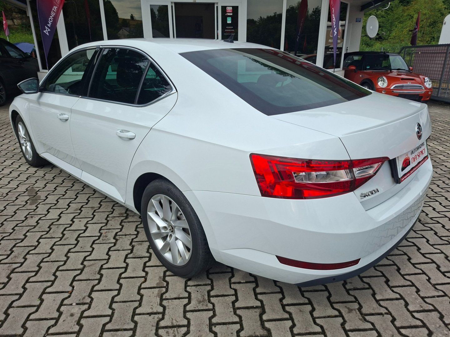 Škoda Superb, 2.0TDI 110kW MAN -NEHAVAROVÁNO - fotka 6