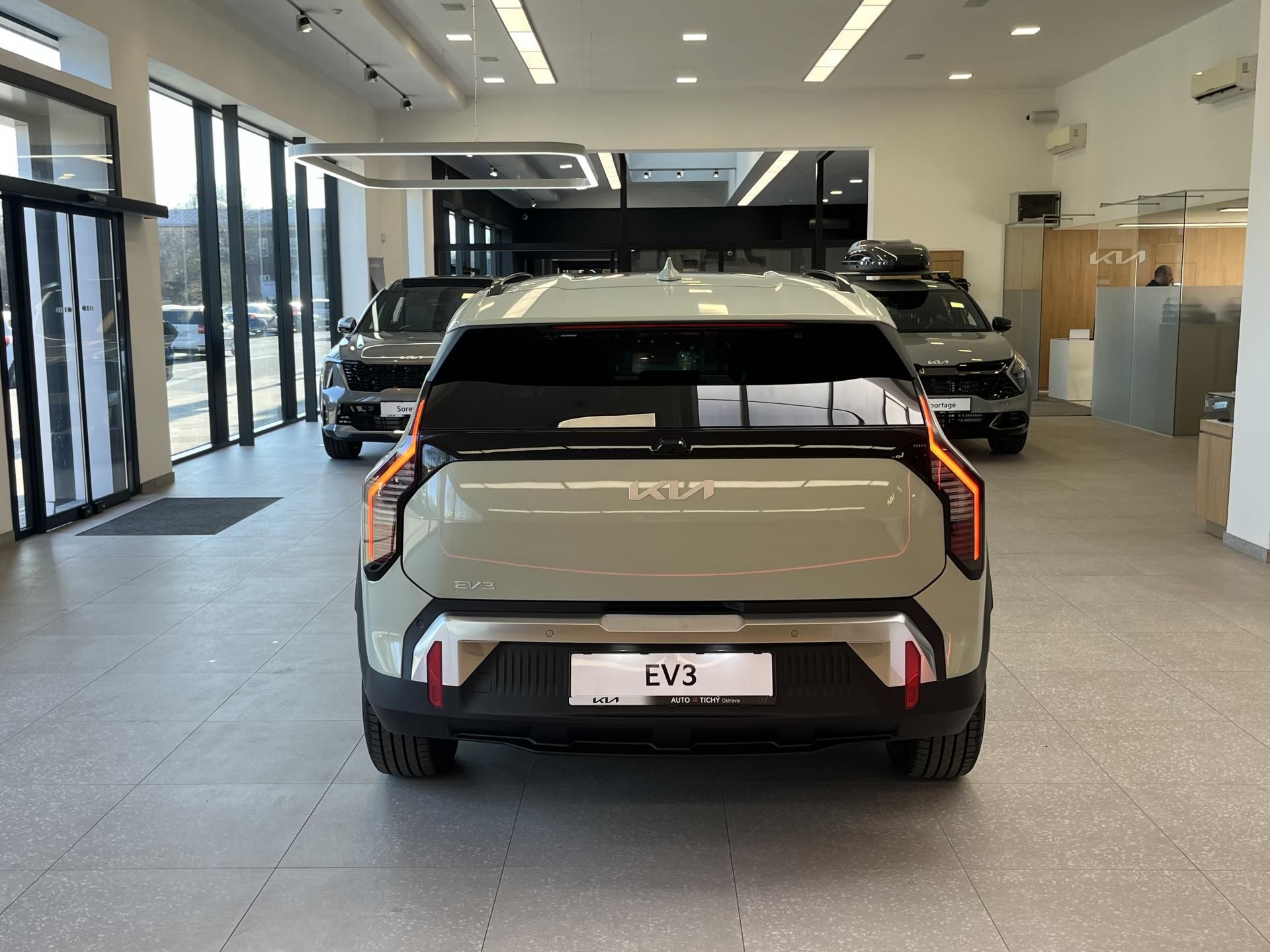 Kia EV3, EARTH 81,4 kWh, ADAS + V2L - fotka 6