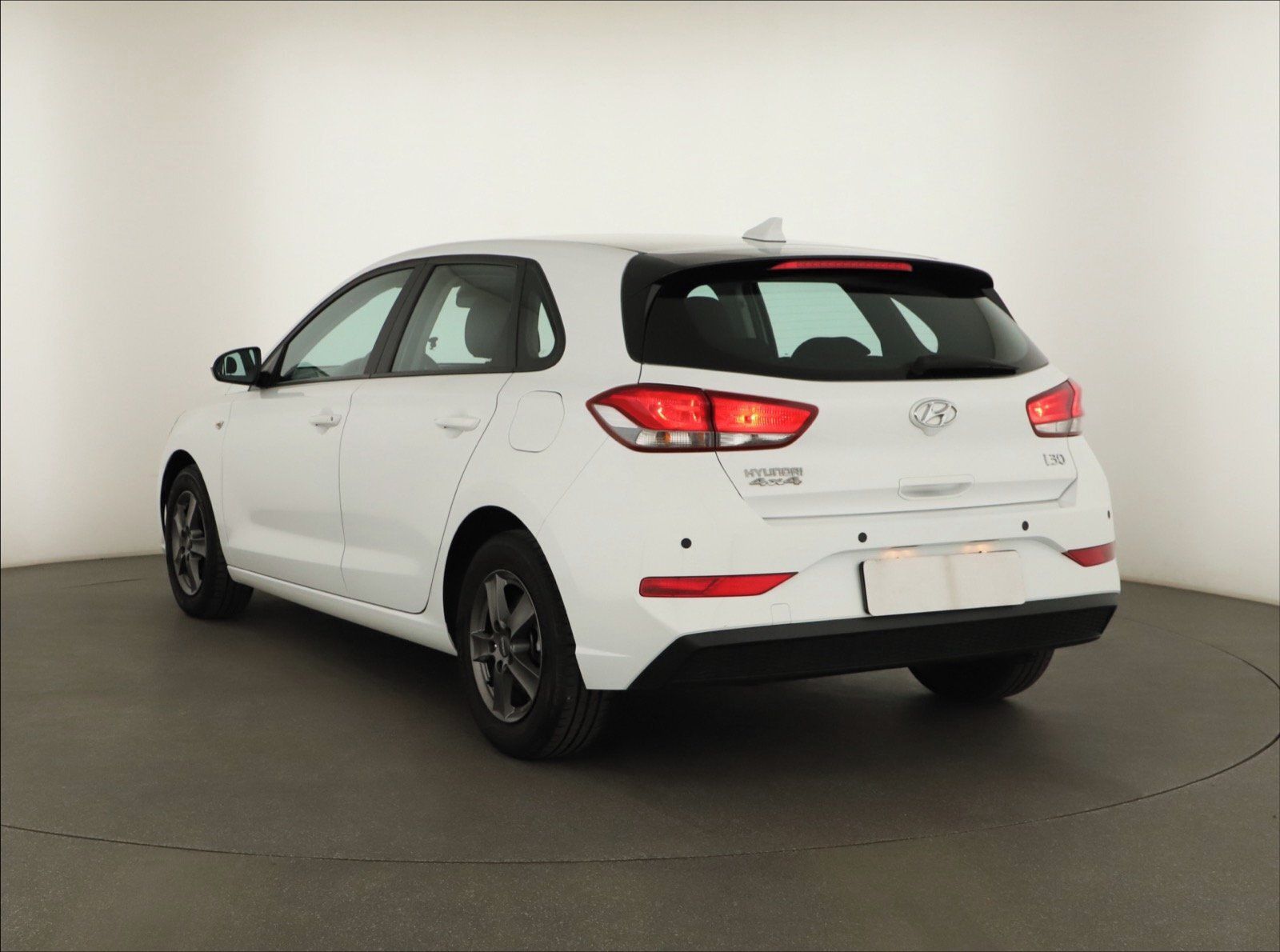 Hyundai i30, 1.5 DPI, ČR,1.maj, Serv.kniha - fotka 4