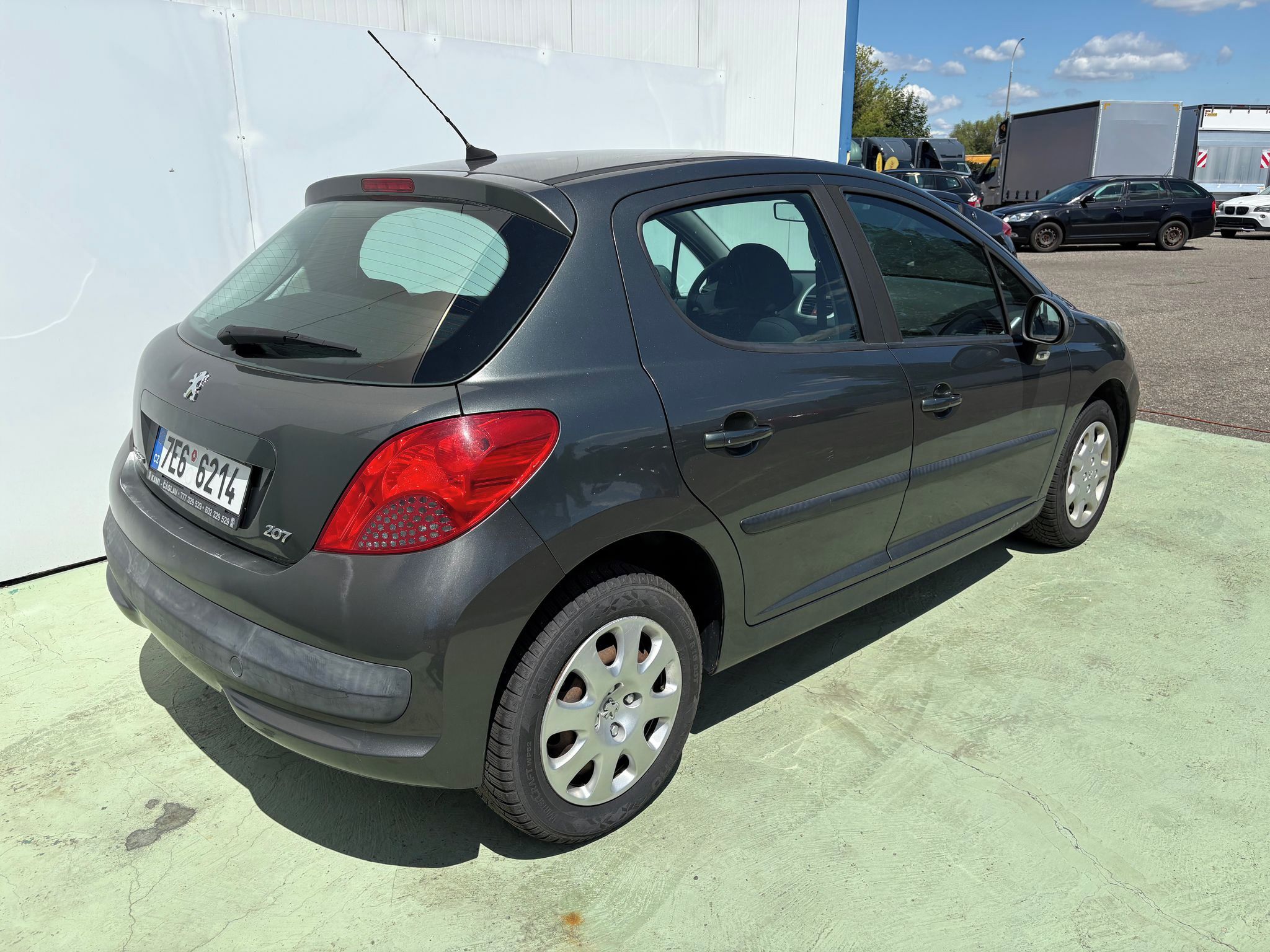 Peugeot 207, 1.4, 54kW, Klima - fotka 2