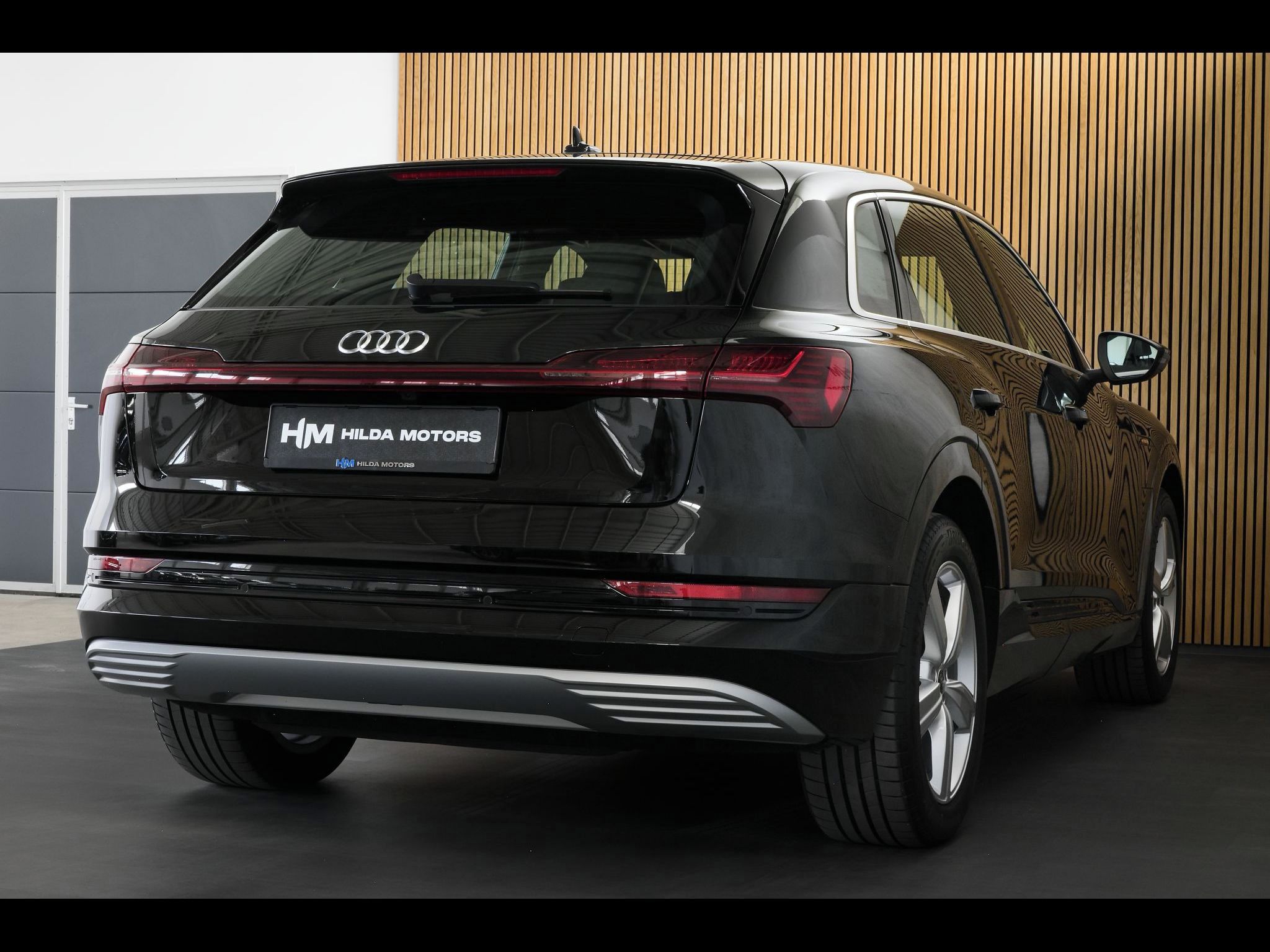 Audi e-tron, 55 300kW Kessy Kamera Tažné - fotka 5