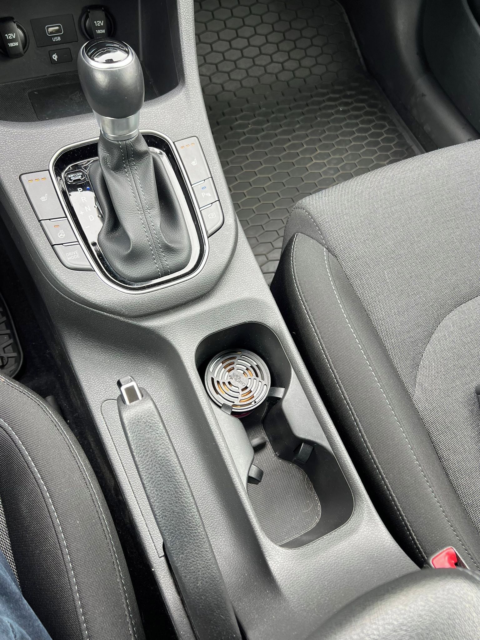 Hyundai i30, Hyundai i30 benzín 1,5 117KW - fotka 6