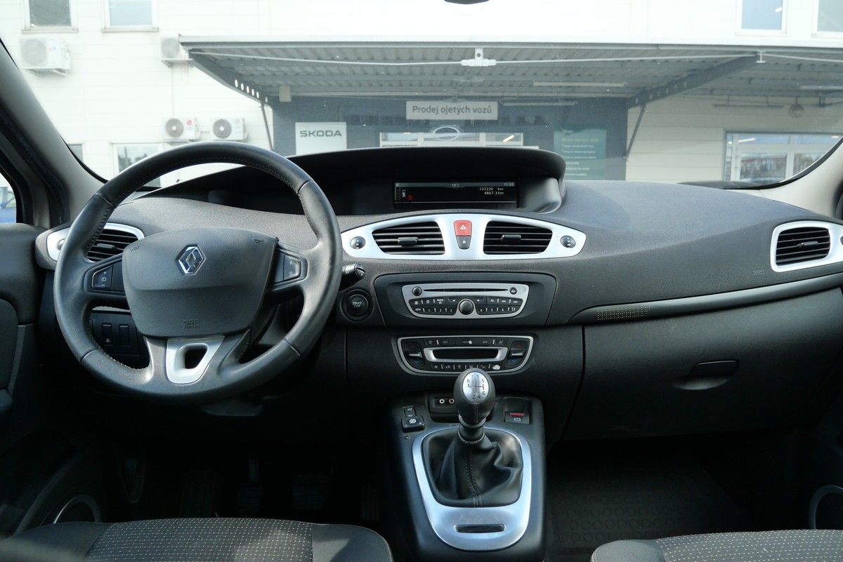 Renault Scénic, 1.6 16V 81 kW EXPRESSION - fotka 6