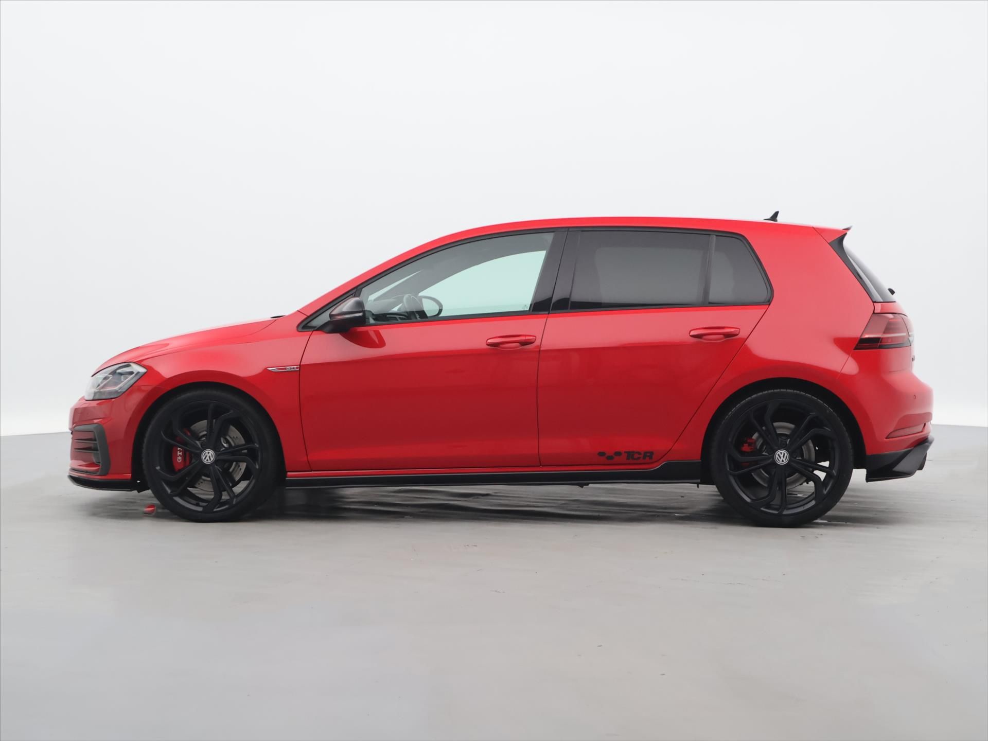 Volkswagen Golf, 2,0 TSI 213kW GTI TCR Panorama - fotka 4