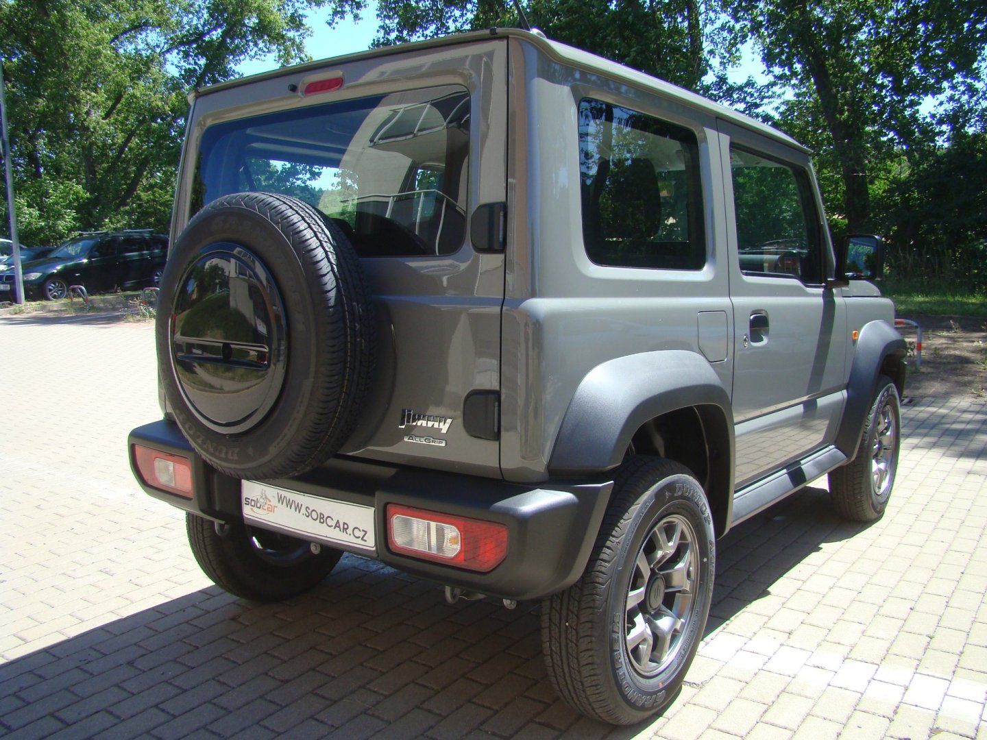 Suzuki Jimny, 1.5 VVT-i 4x4 - fotka 4
