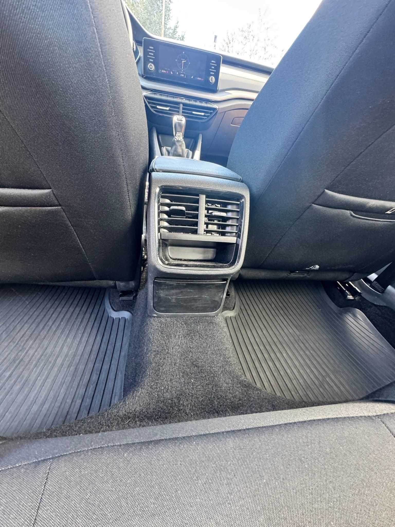 Škoda Octavia, Octavia 2.0 TDI 85kW Ambition - fotka 6