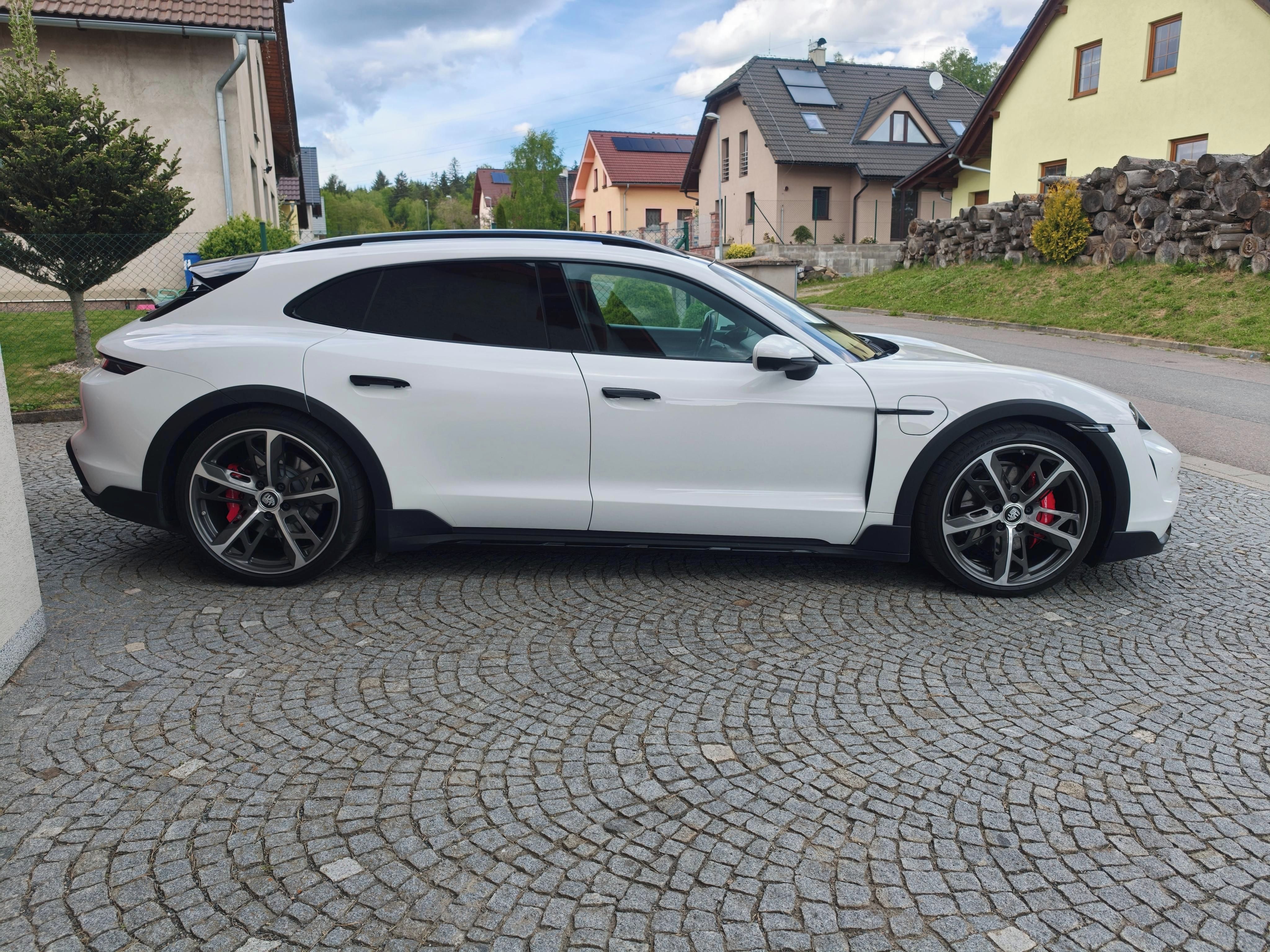 Porsche Taycan, 4S Cross Turismo, záruka, PPF - fotka 3