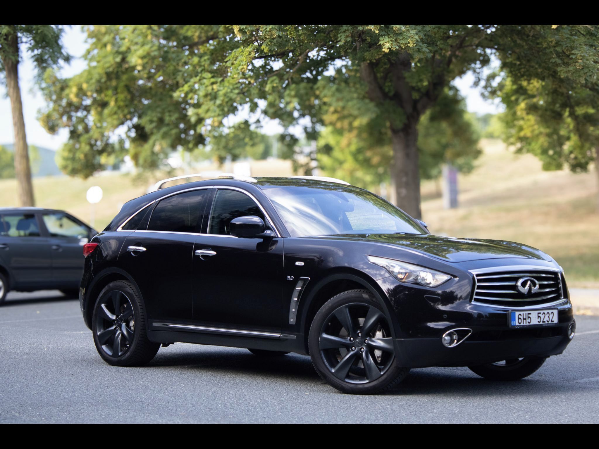 Infiniti QX70, Verze S, servisované, DVB-T - fotka 3