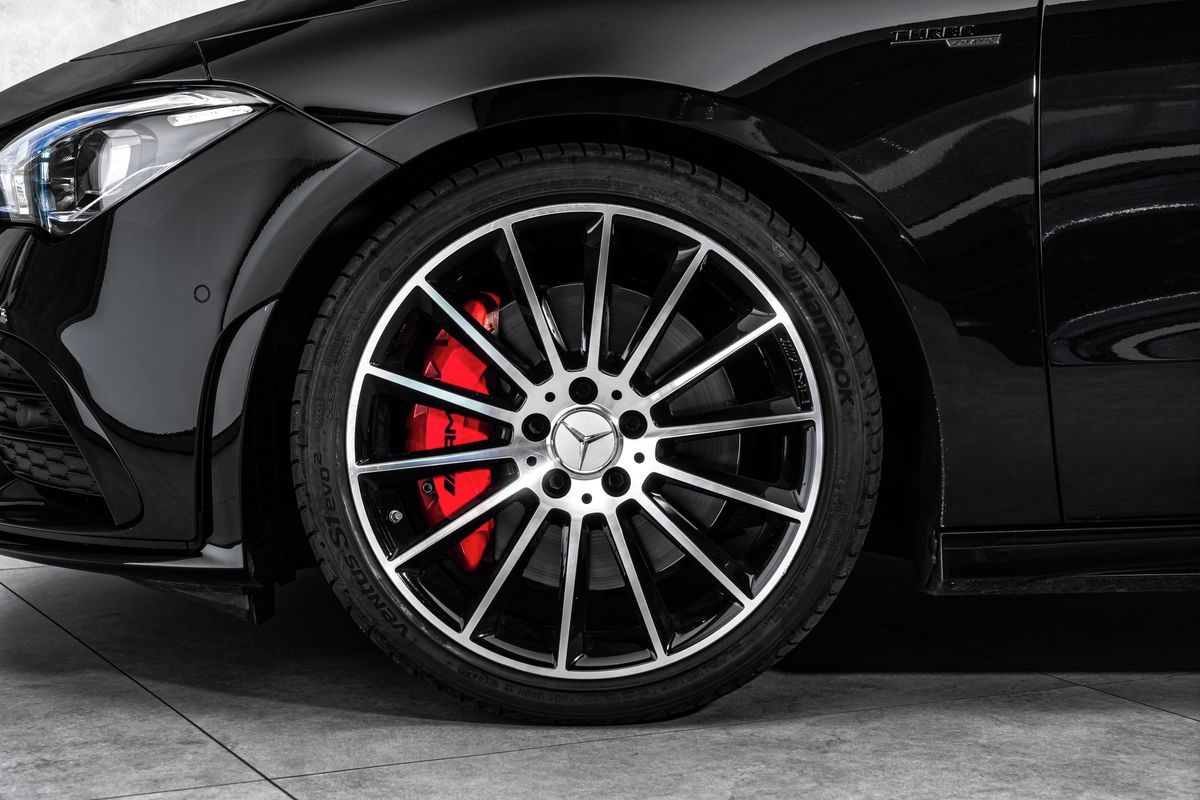 Mercedes-Benz CLA, 4M Night Burmester - fotka 2