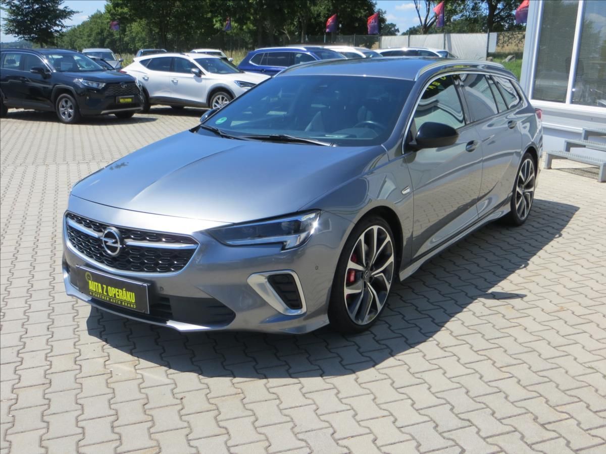 Opel Insignia, 2,0 GSi 4x4 Sports Tourer AWD - fotka 3