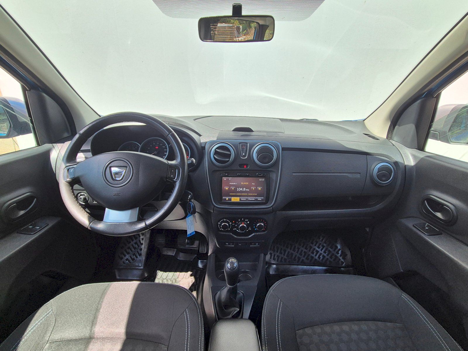 Dacia Lodgy, Stepway 1.2Tce 85kW - fotka 5
