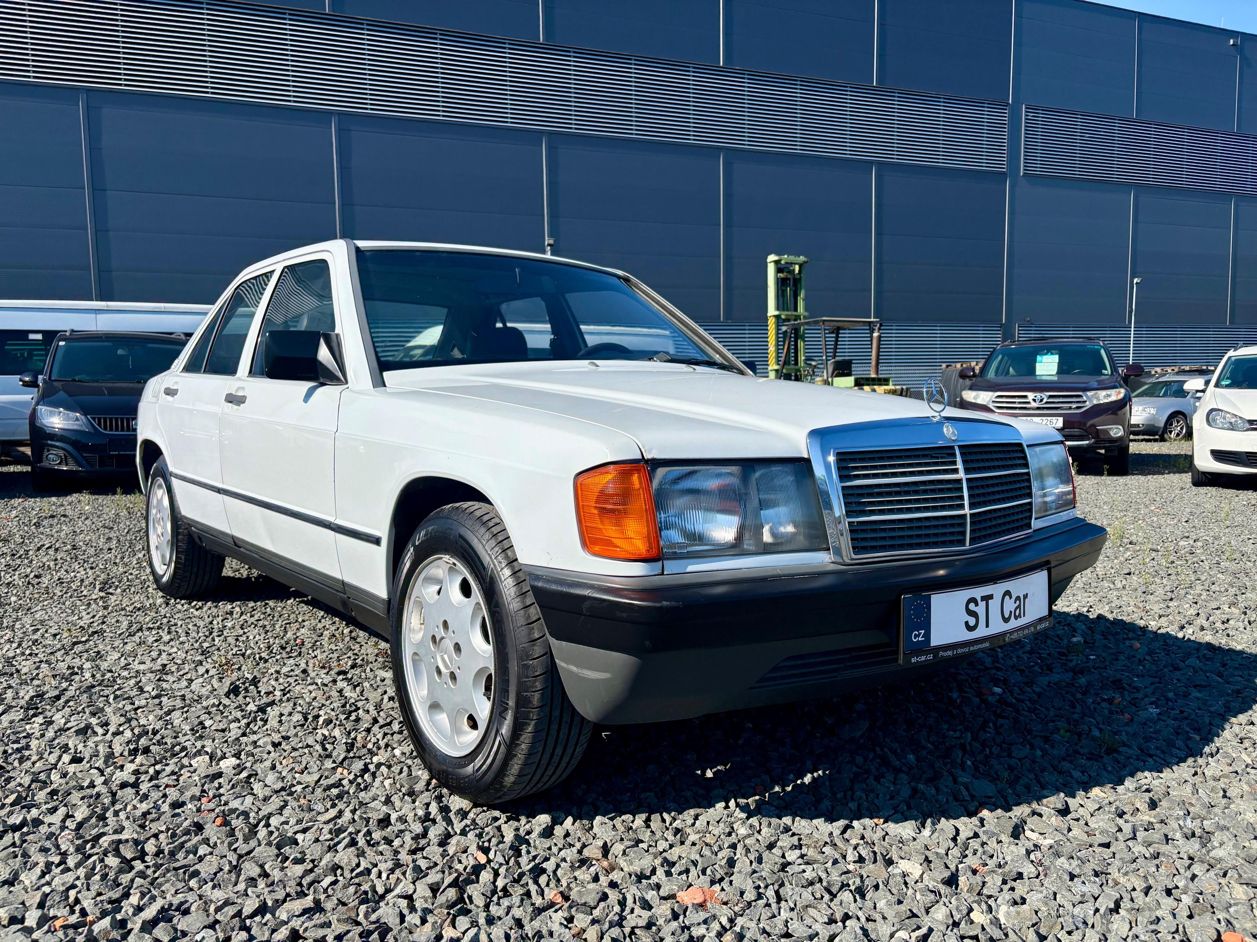 Mercedes-Benz 190, D 66kw Automat - fotka 3