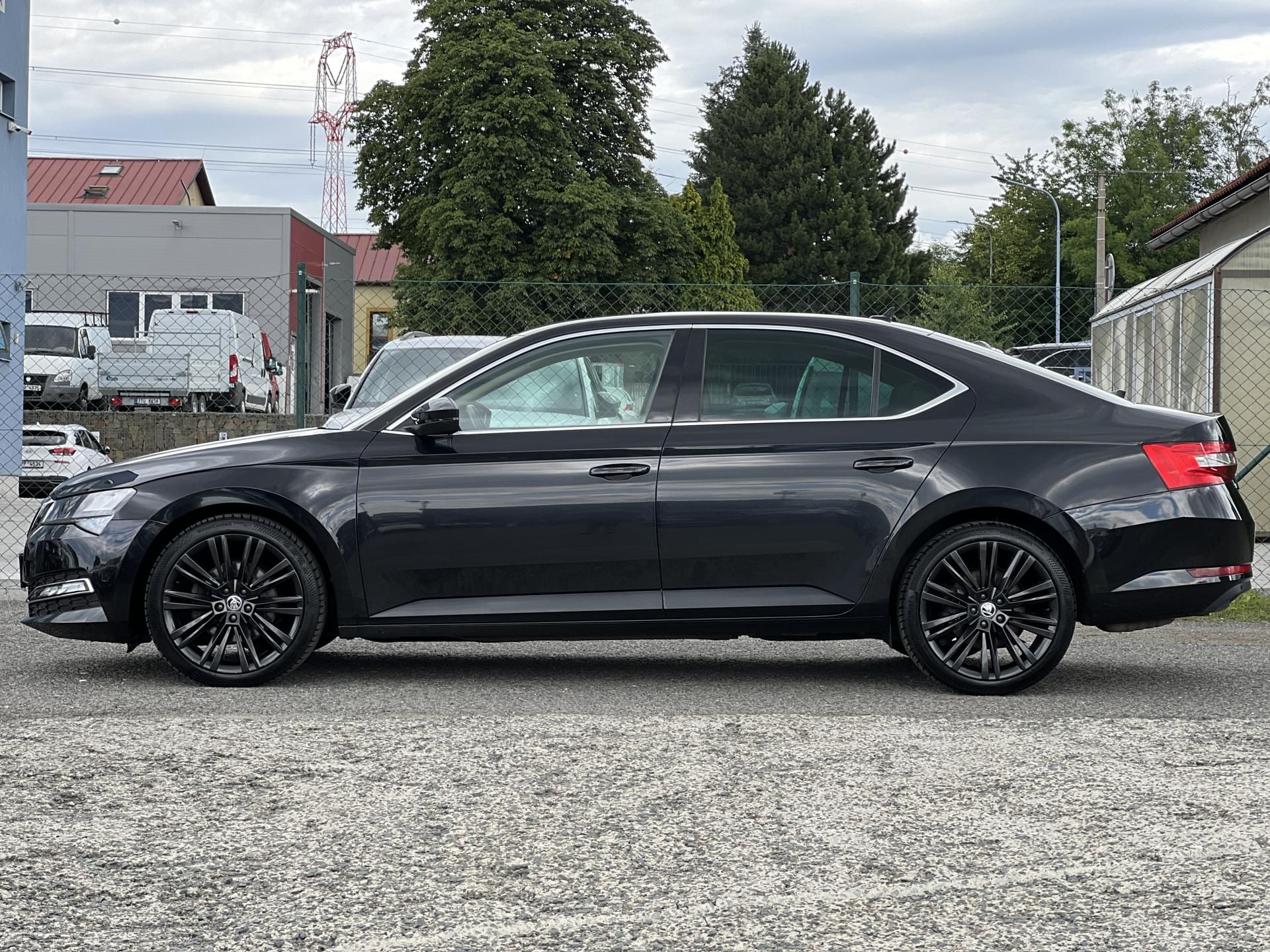 Škoda Superb, 2.0TDi 147kw 4x4 ČR 1.MAJ DPH - fotka 4